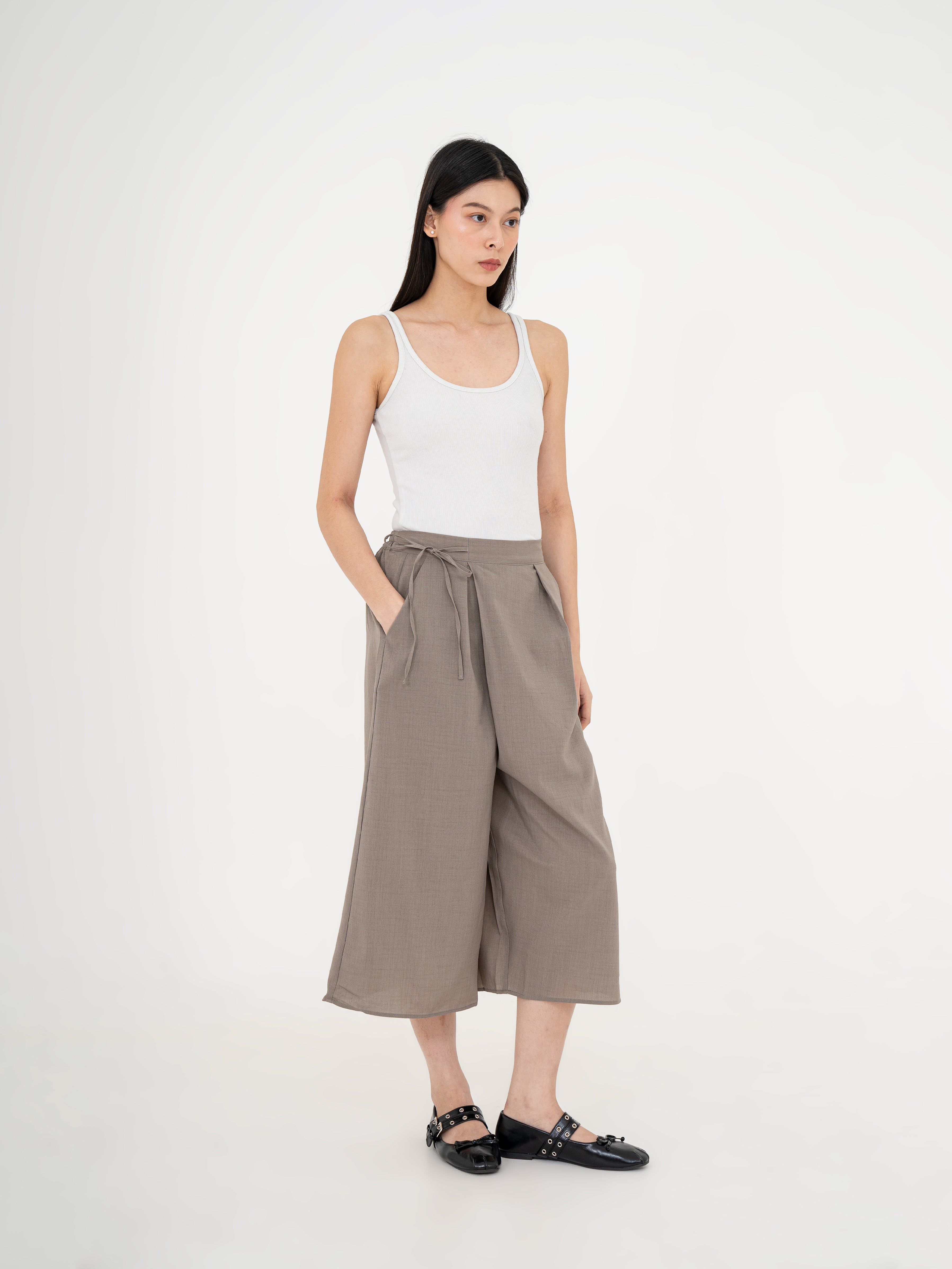 Haneuri Gaucho Pants