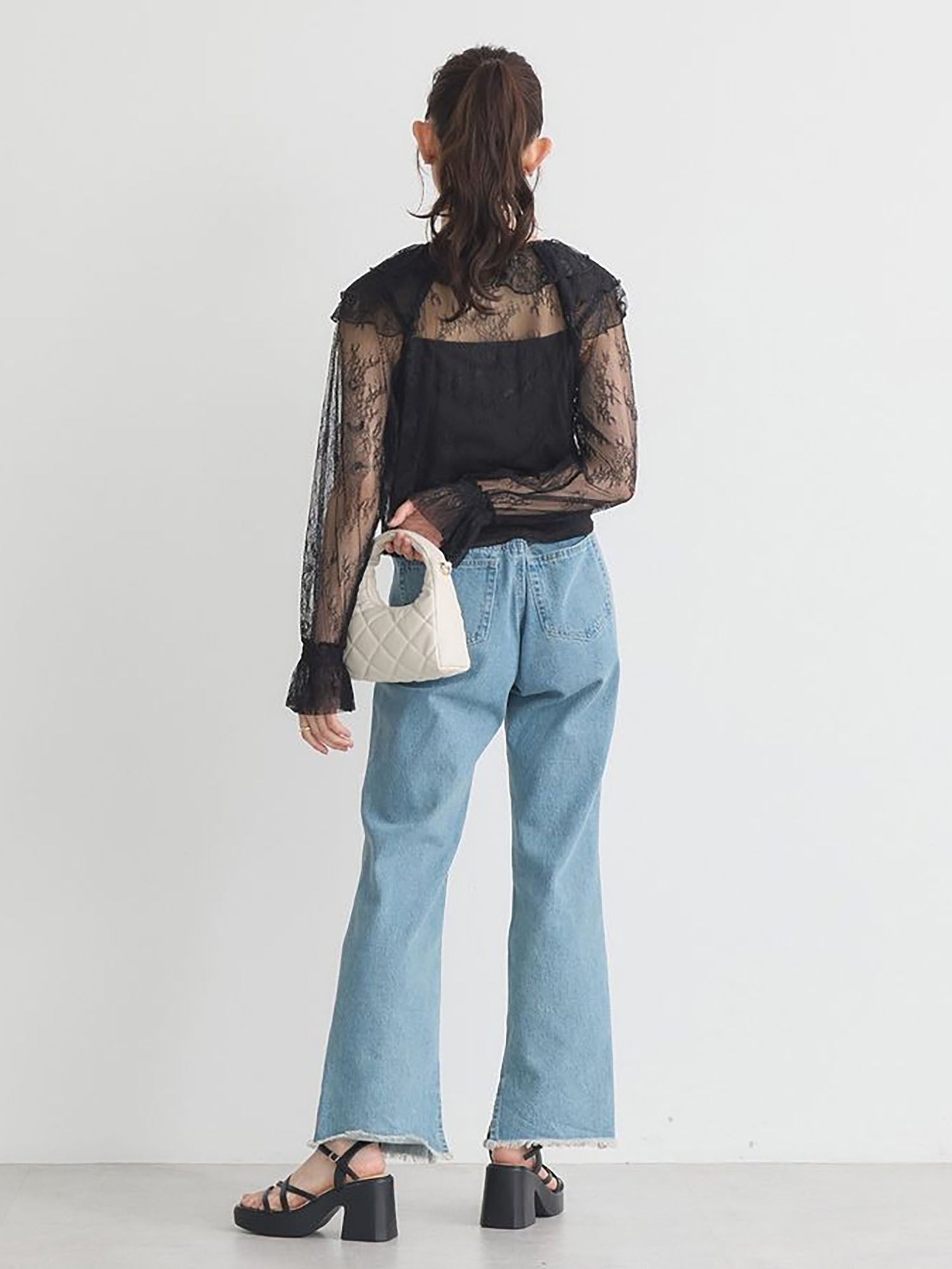 Emiyo SET Ruffled Lace Blouse