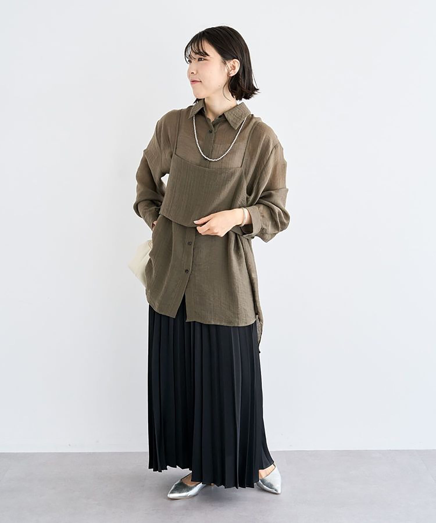 Aokiro Satin Pleated Skirt
