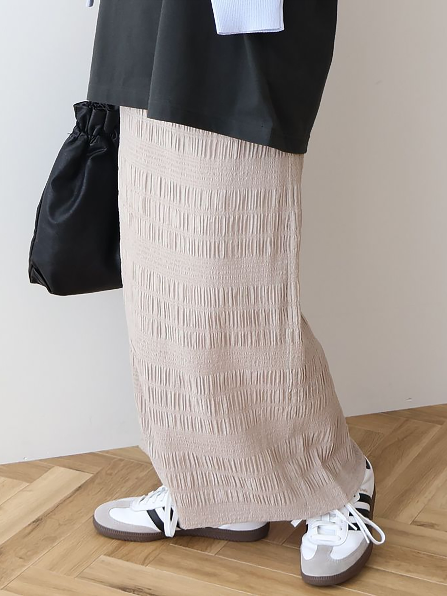 Kuwazu Shirred Straight Skirt