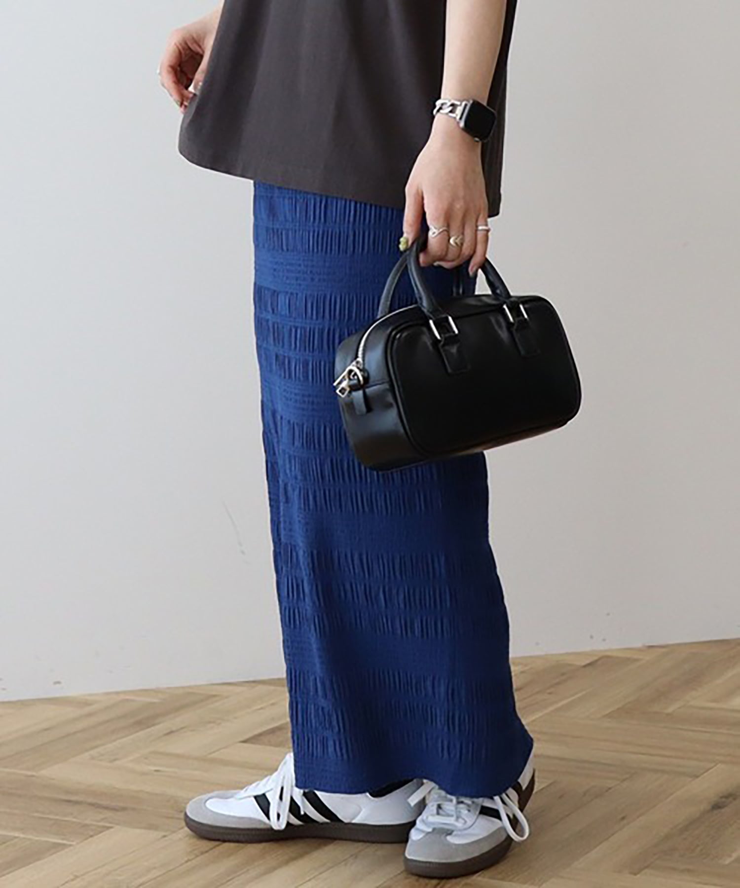 Kuwazu Shirred Straight Skirt