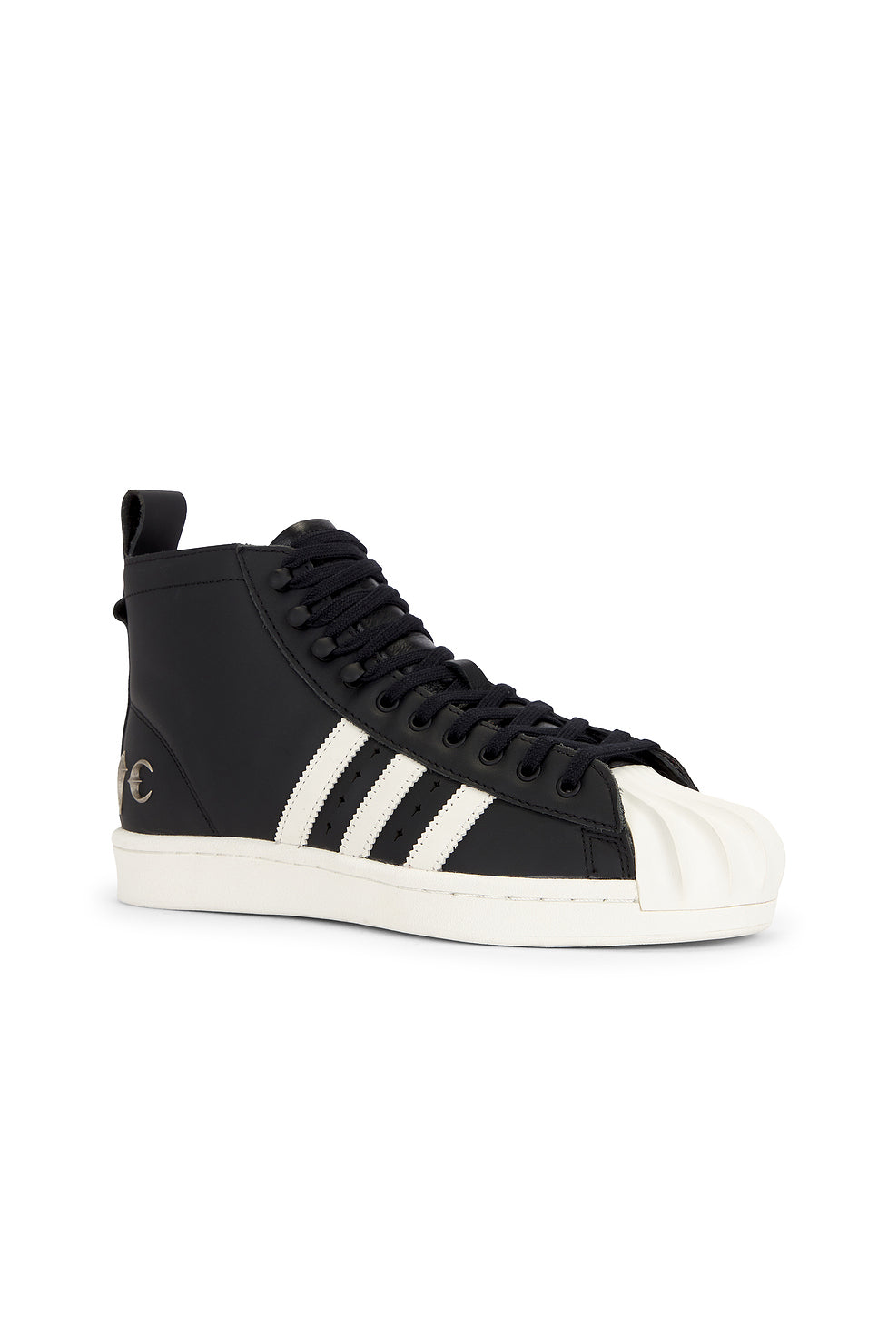 Mid Top Sneaker
