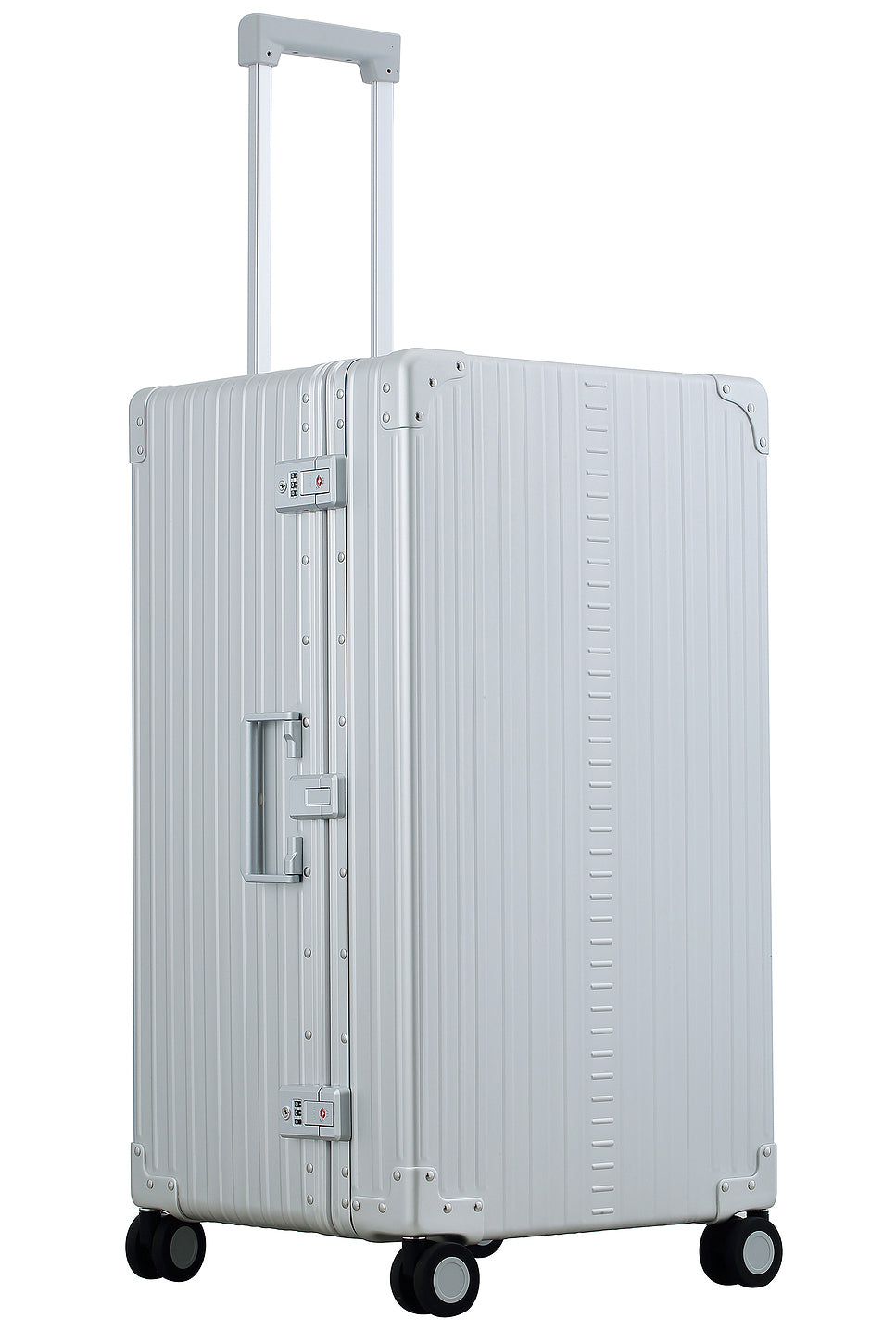 International Trunk Checked 30 Suitcase