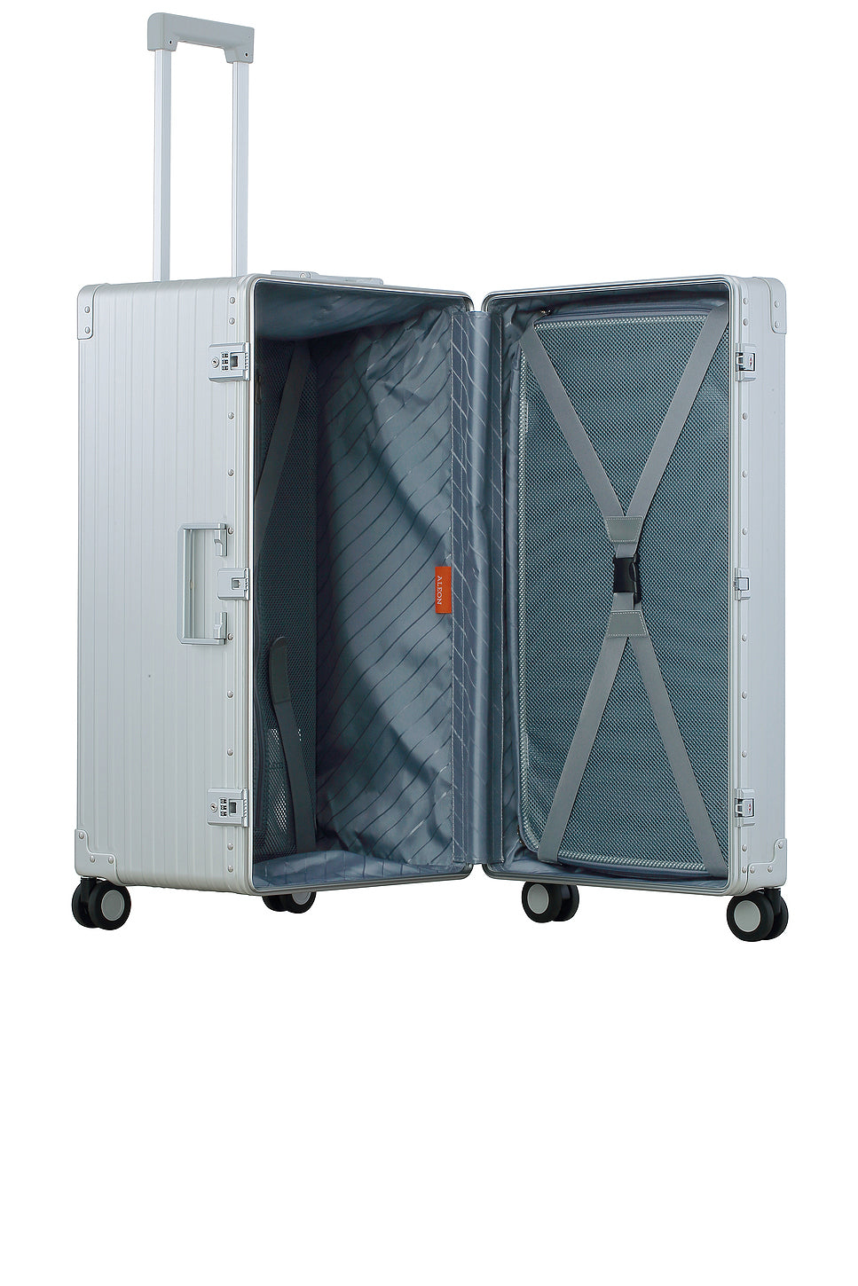 International Trunk Checked 30 Suitcase