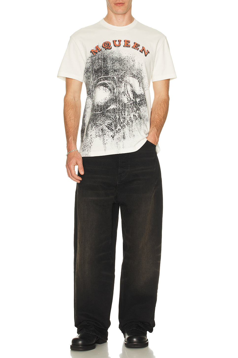 Spray Skull Print Tee Shirt