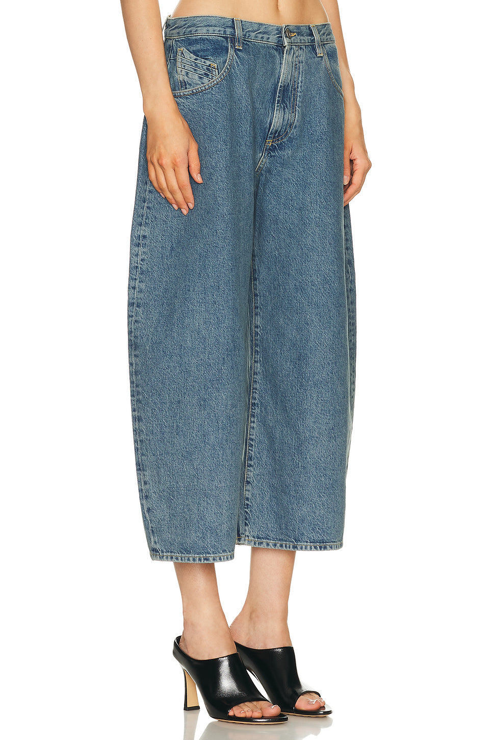Curved Short Leg