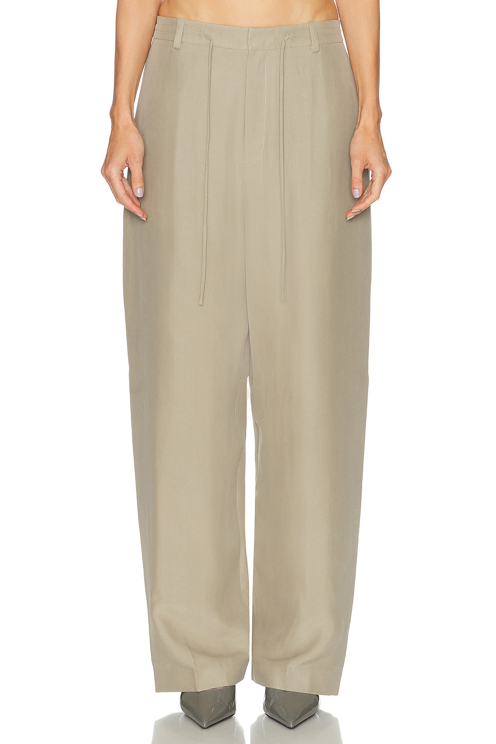 Mid Rise Tailored Pant