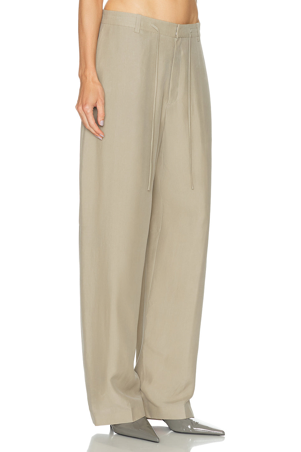Mid Rise Tailored Pant