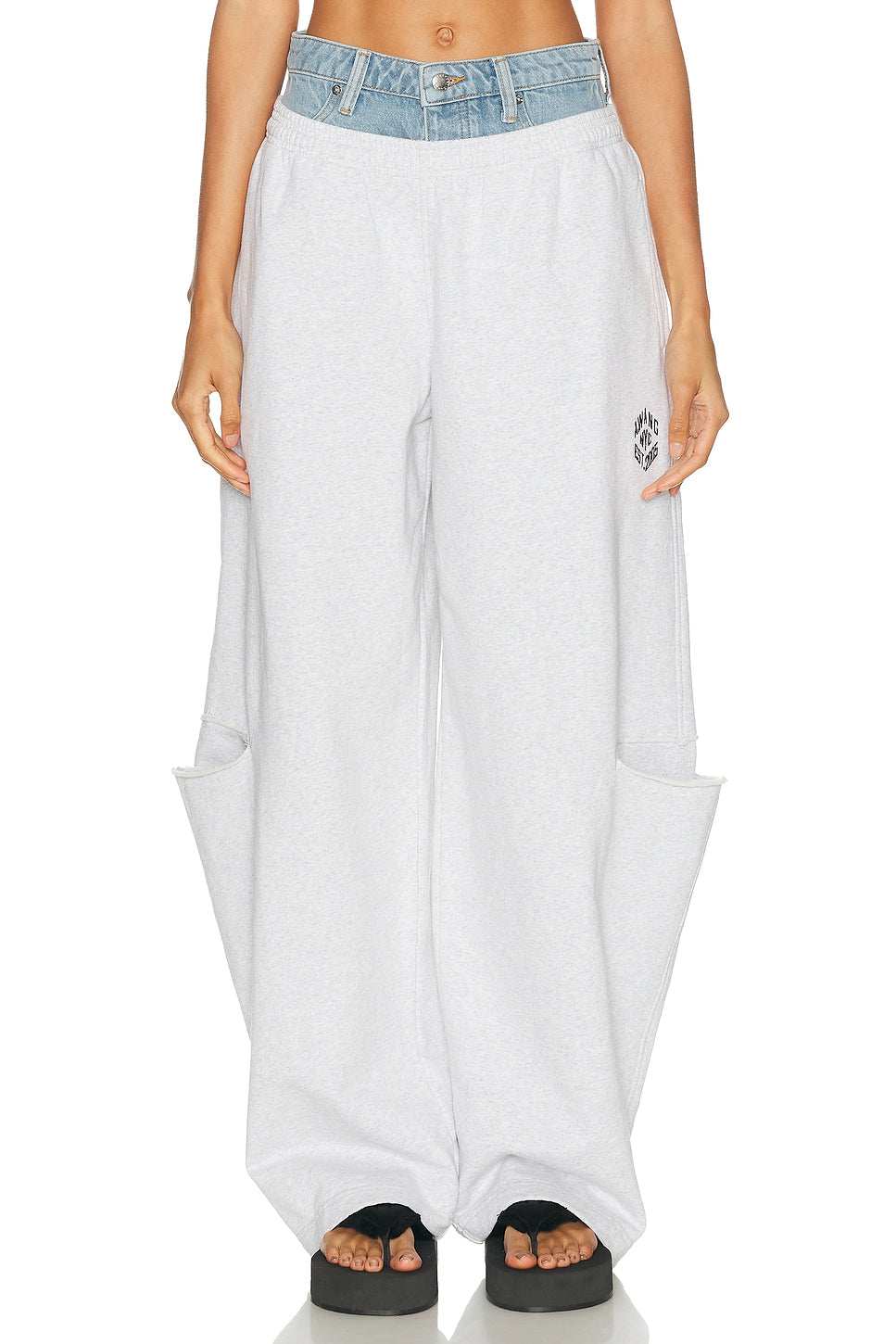 Prestyled Slashed Sweatpant