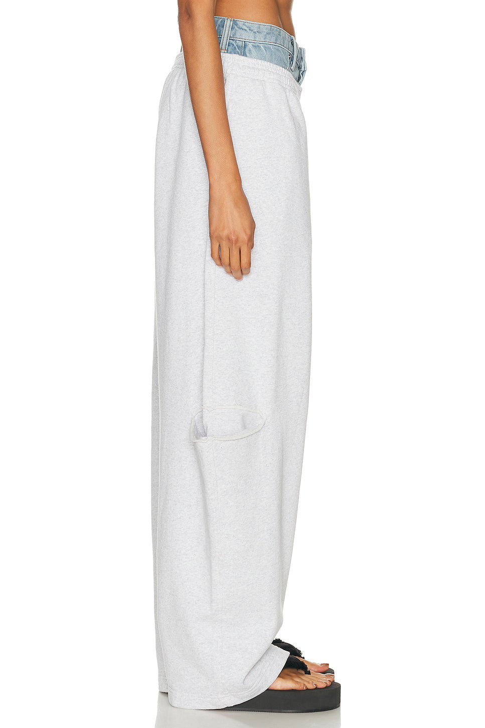 Prestyled Slashed Sweatpant