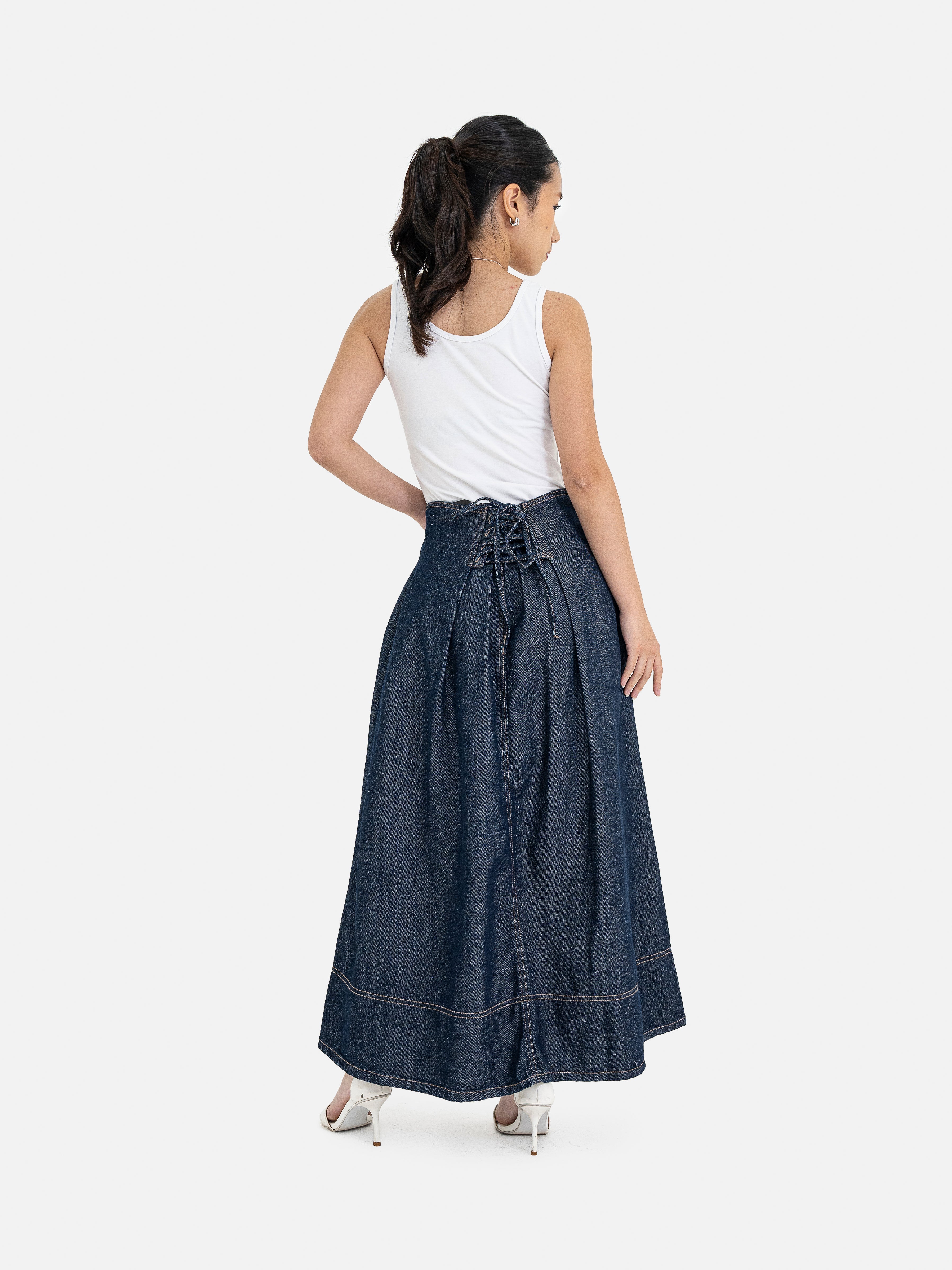 Amami Front Zip Denim Skirt