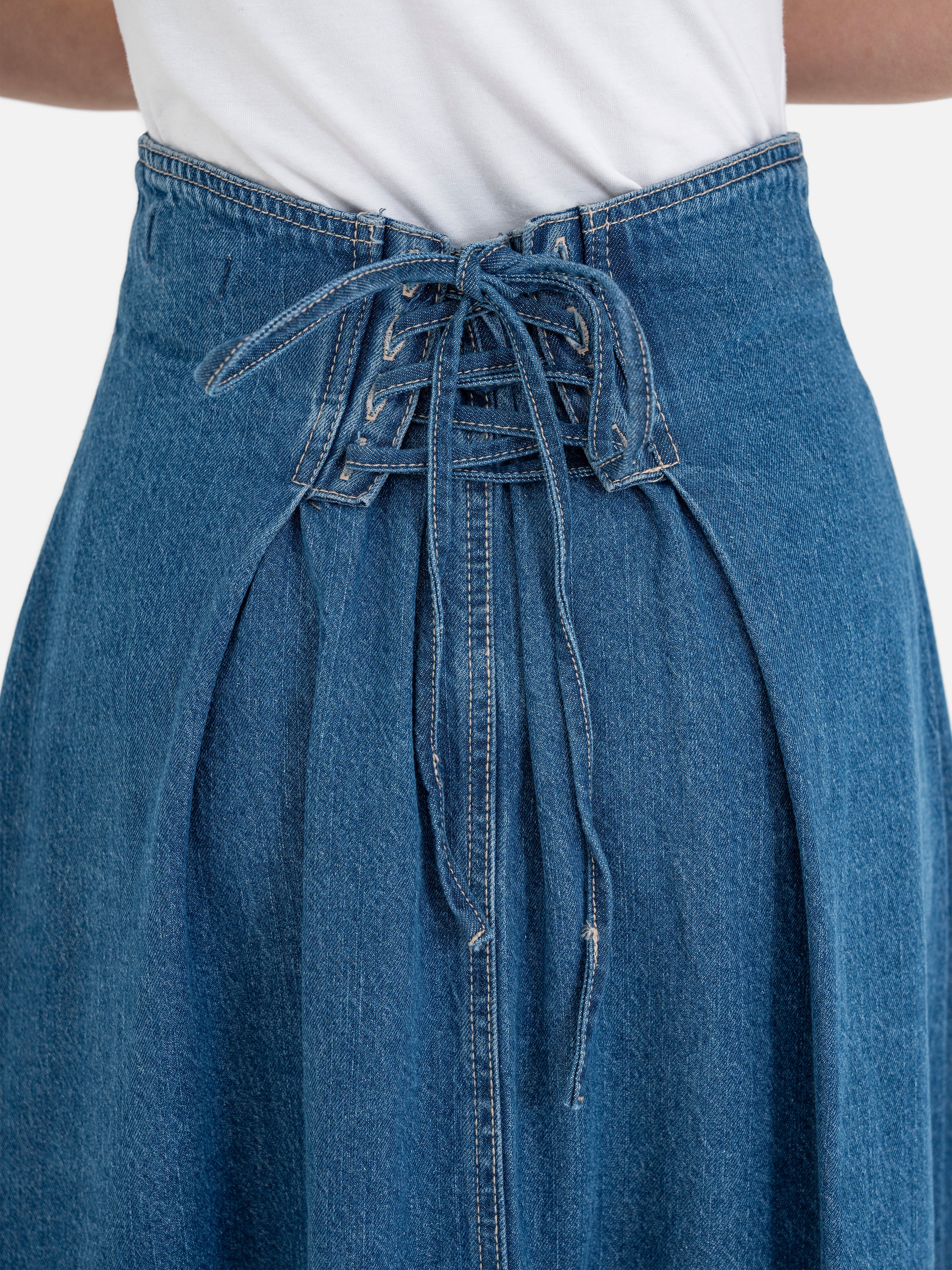 Amami Front Zip Denim Skirt