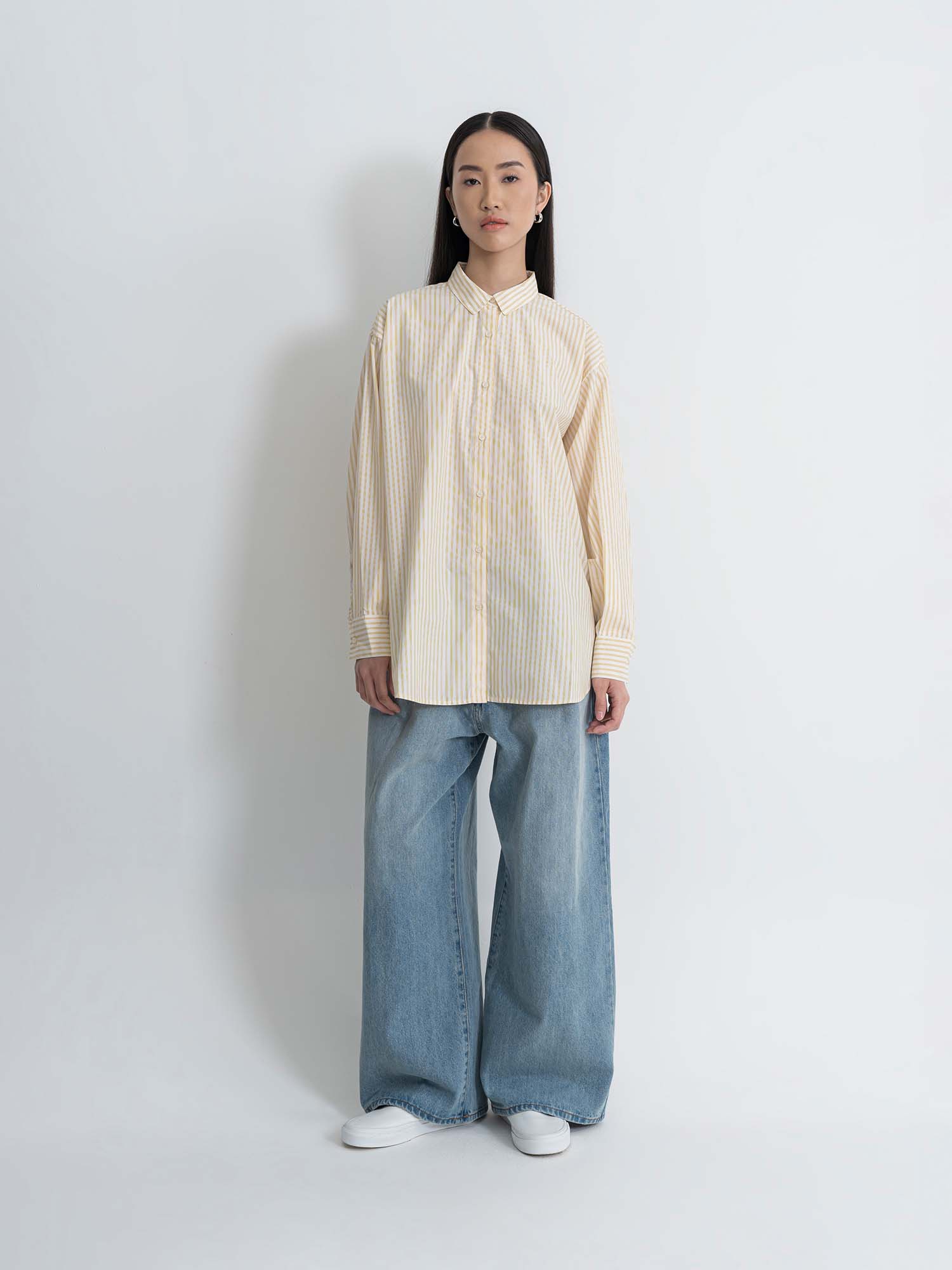 Akune Gathered Ribbon Shirt