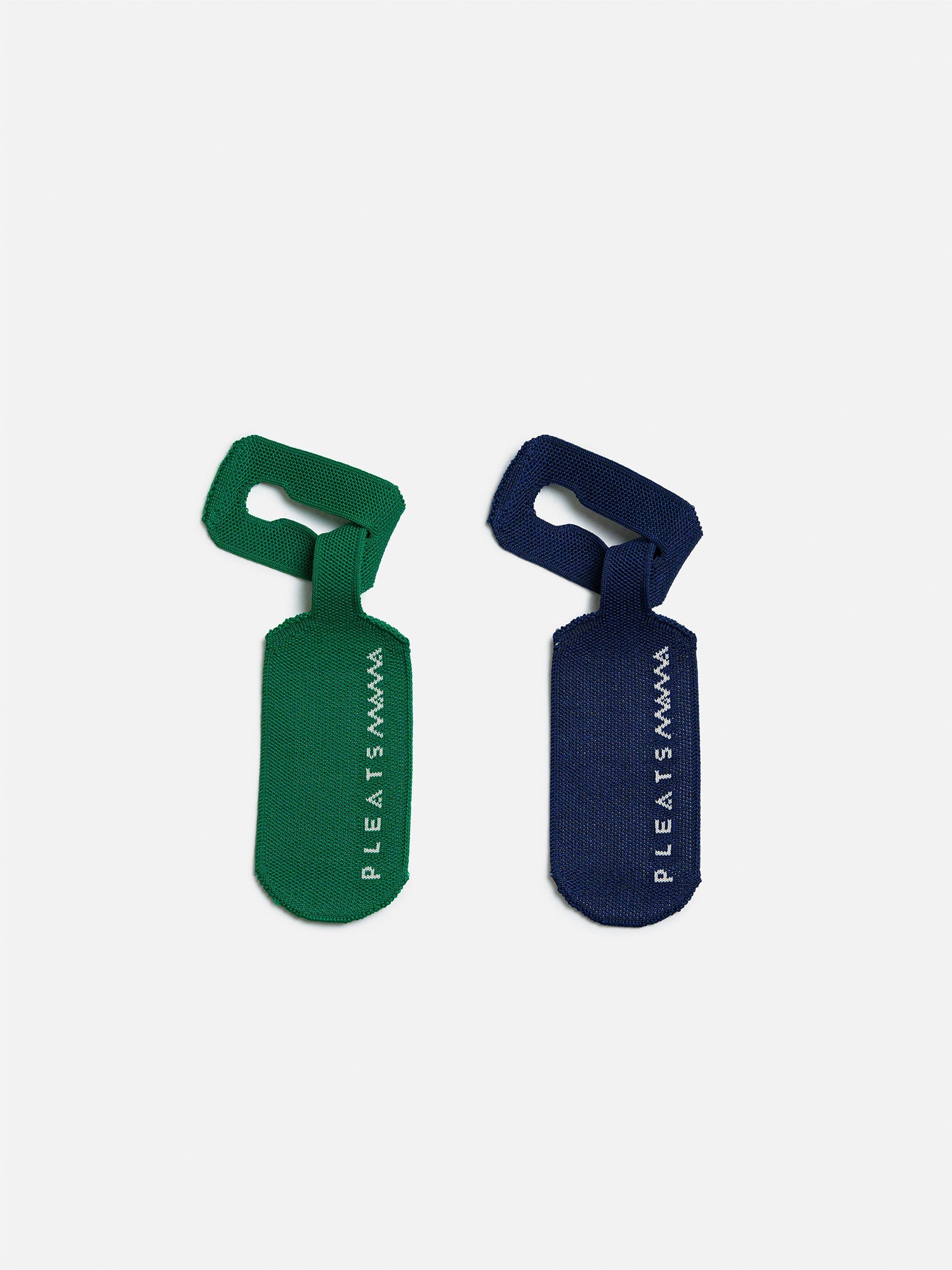 PLEATSMAMA SIGNATURE NAME TAG
