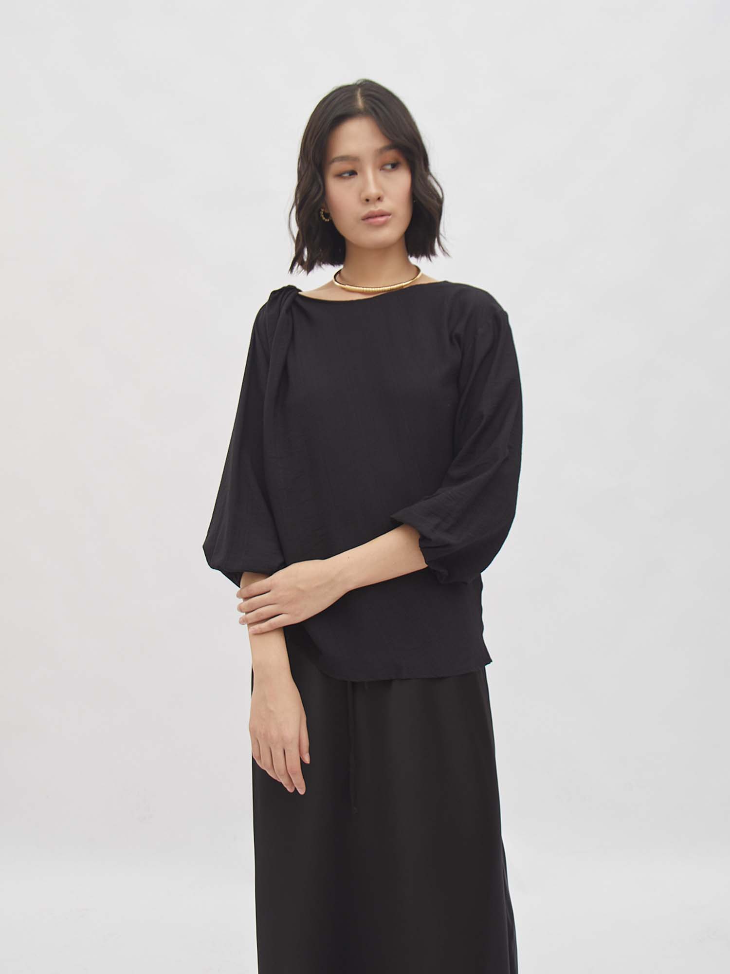 Nindy Twist Blouse