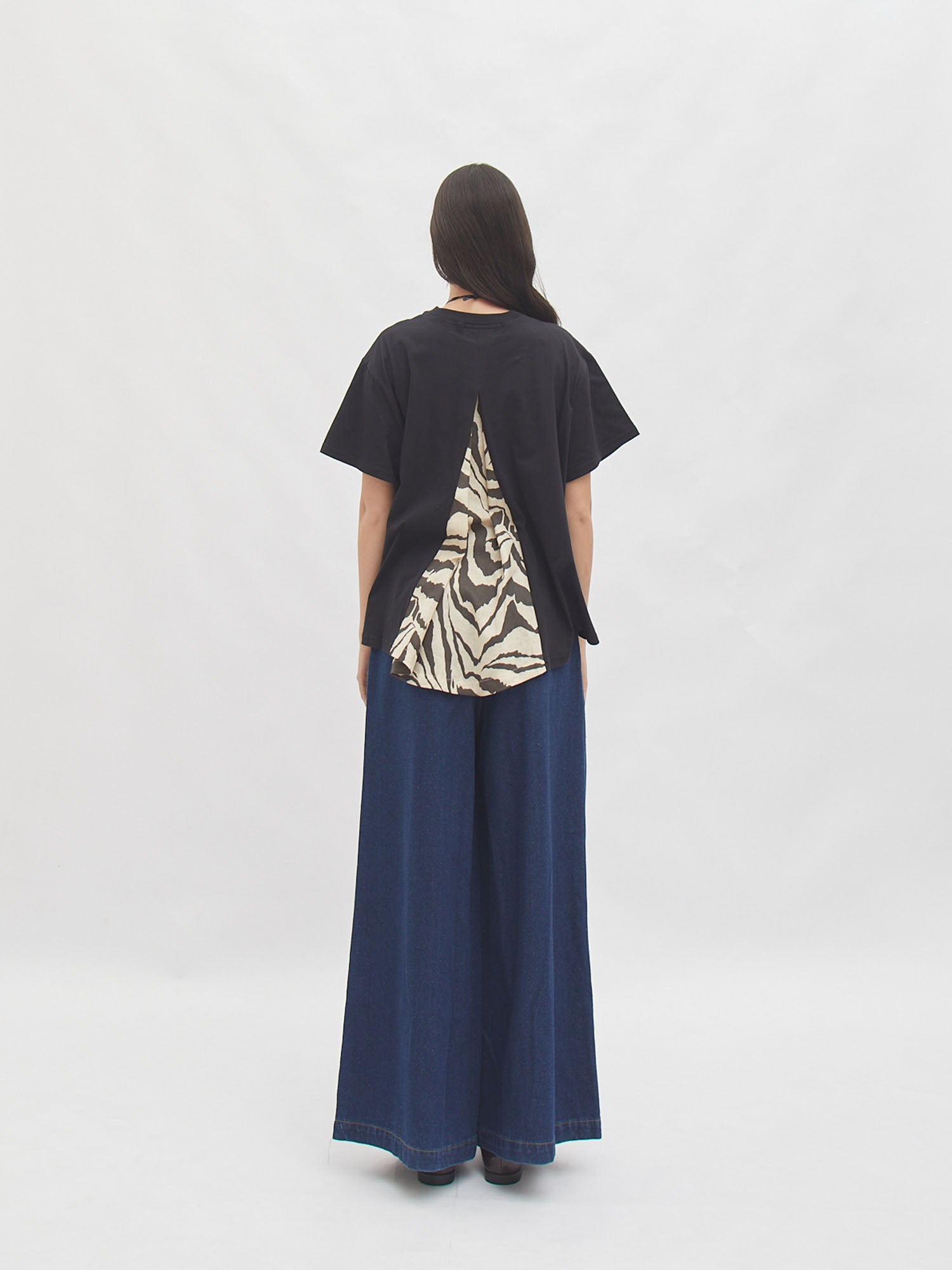 Kaluna Back Pattern Tee
