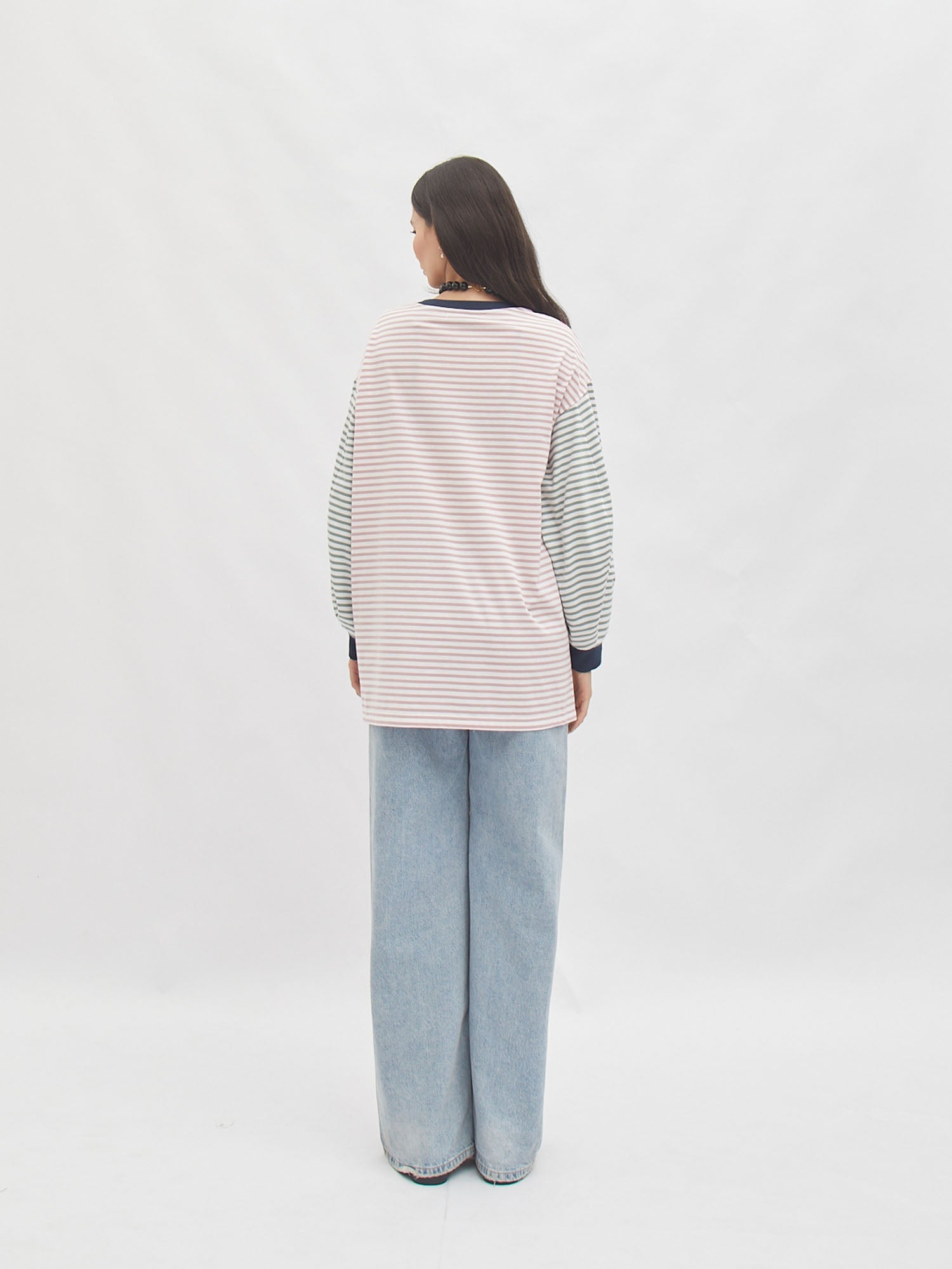Listia Longsleeve Oversized Tee