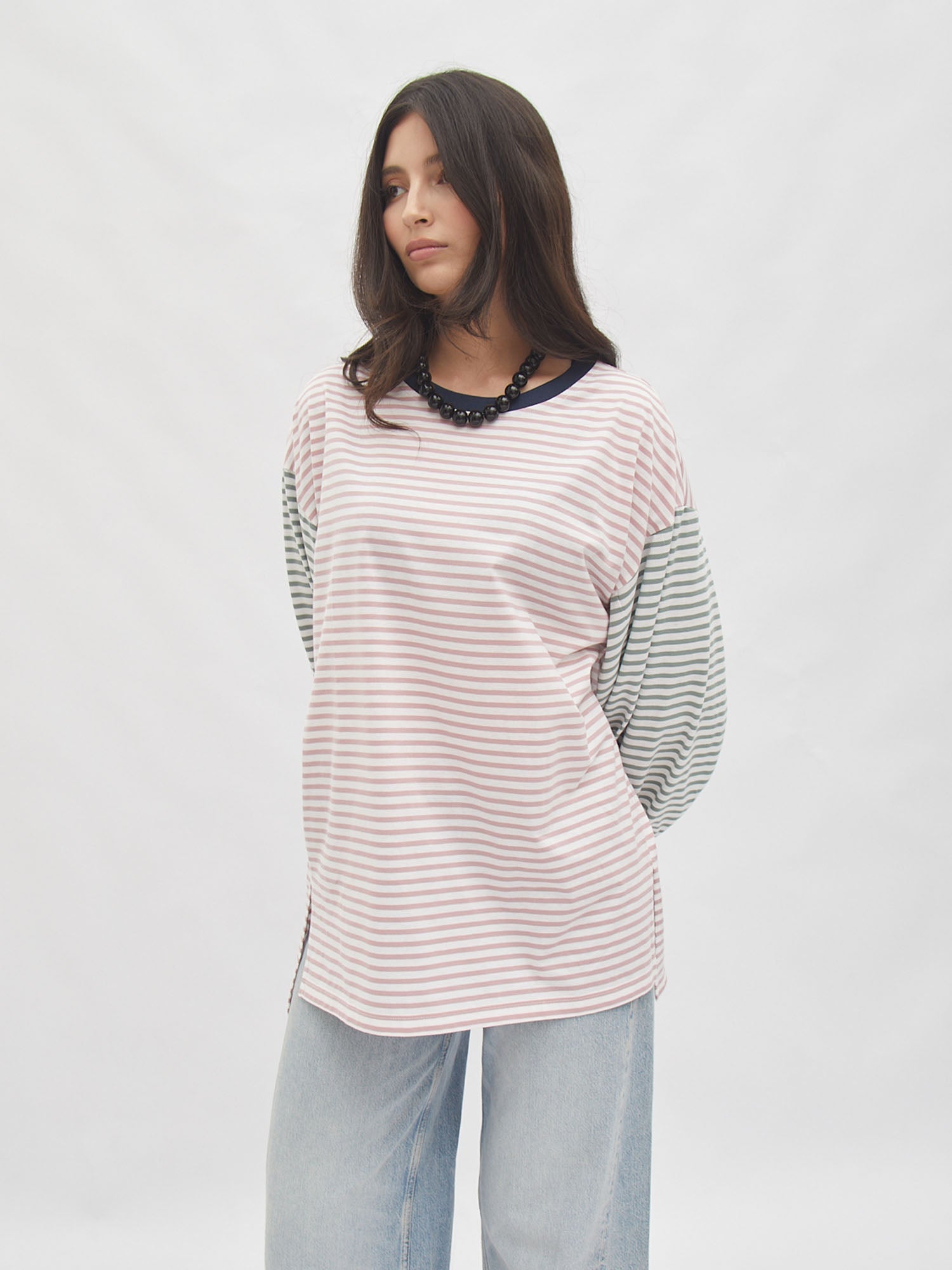 Listia Longsleeve Oversized Tee