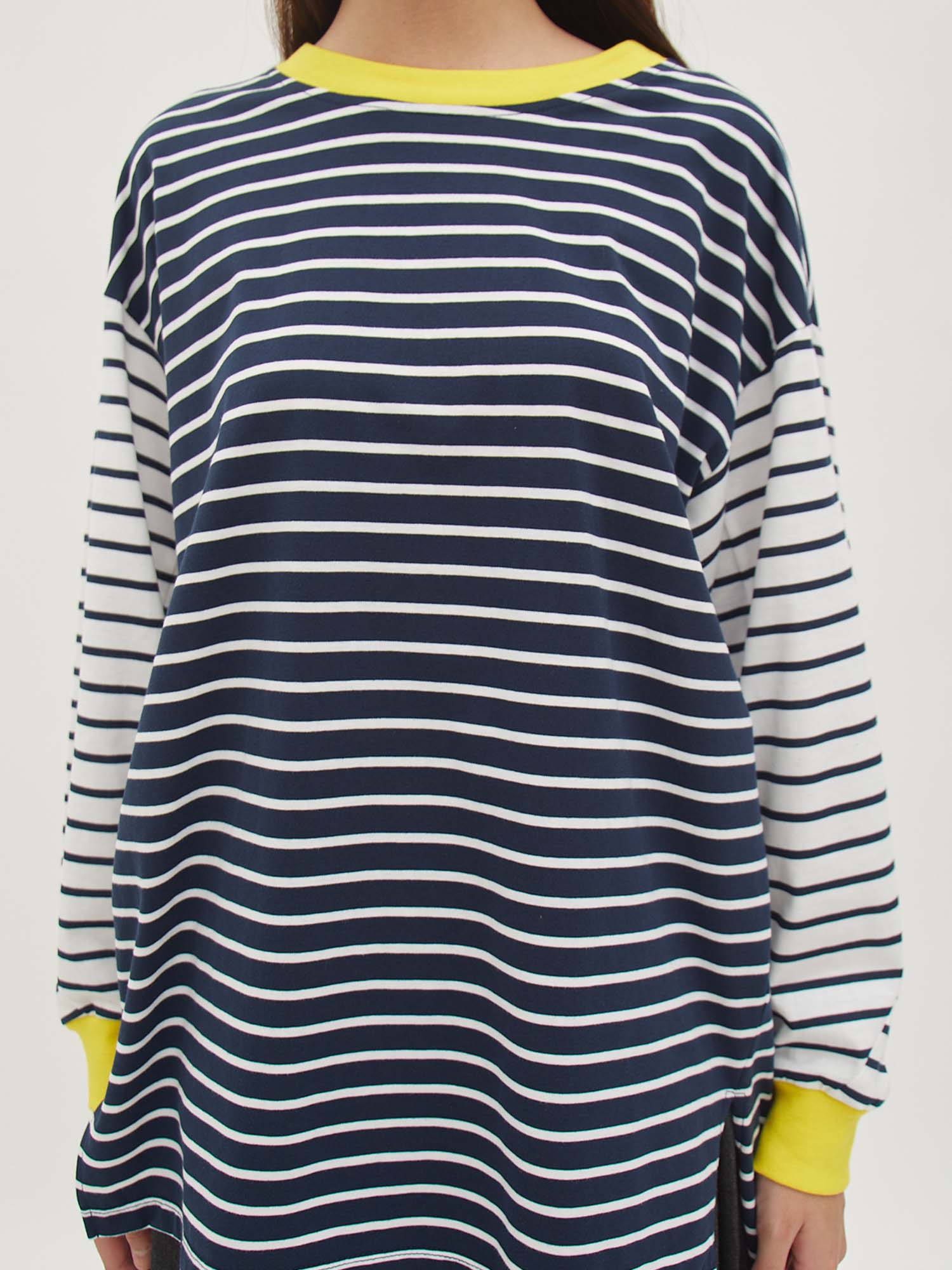 Listia Longsleeve Oversized Tee