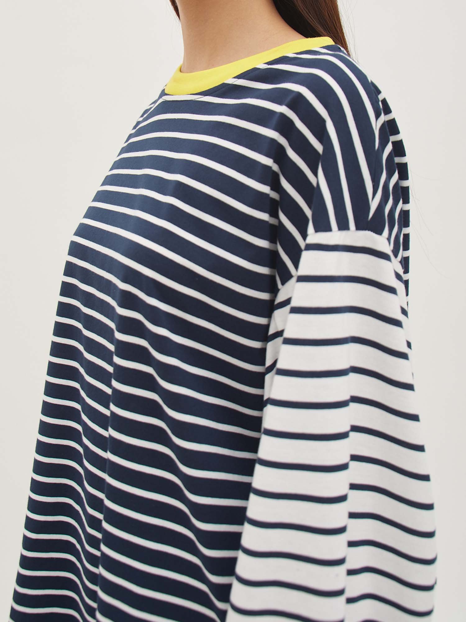 Listia Longsleeve Oversized Tee