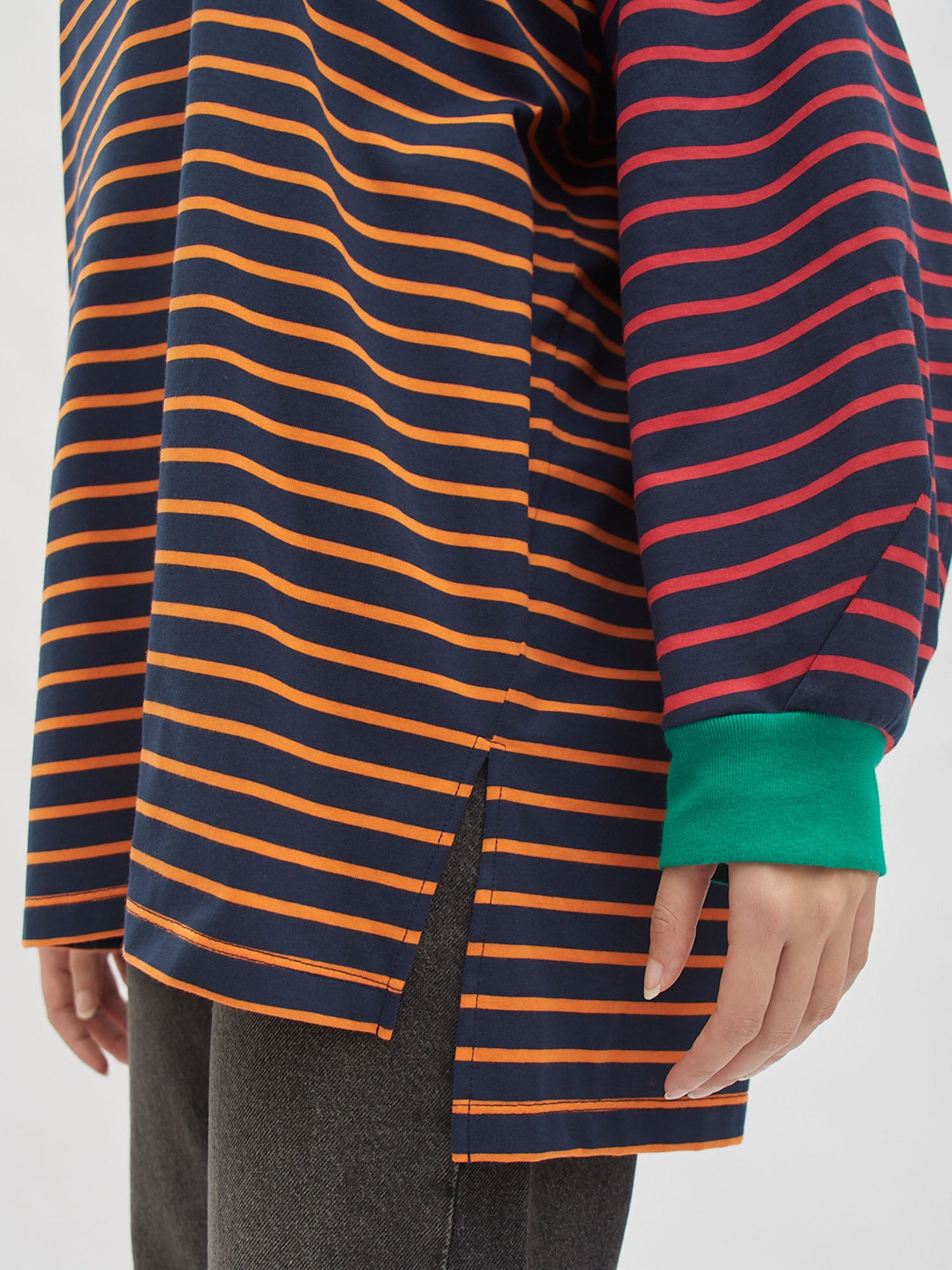 Listia Longsleeve Oversized Tee