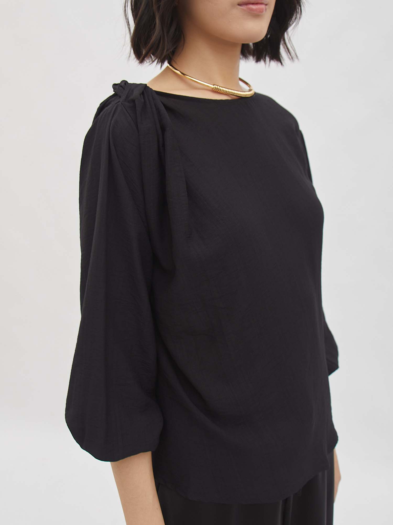 Nindy Twist Blouse