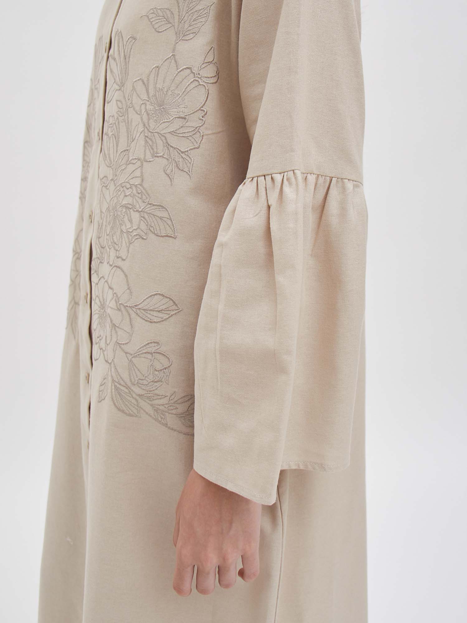 Ammi Embroidery Dress