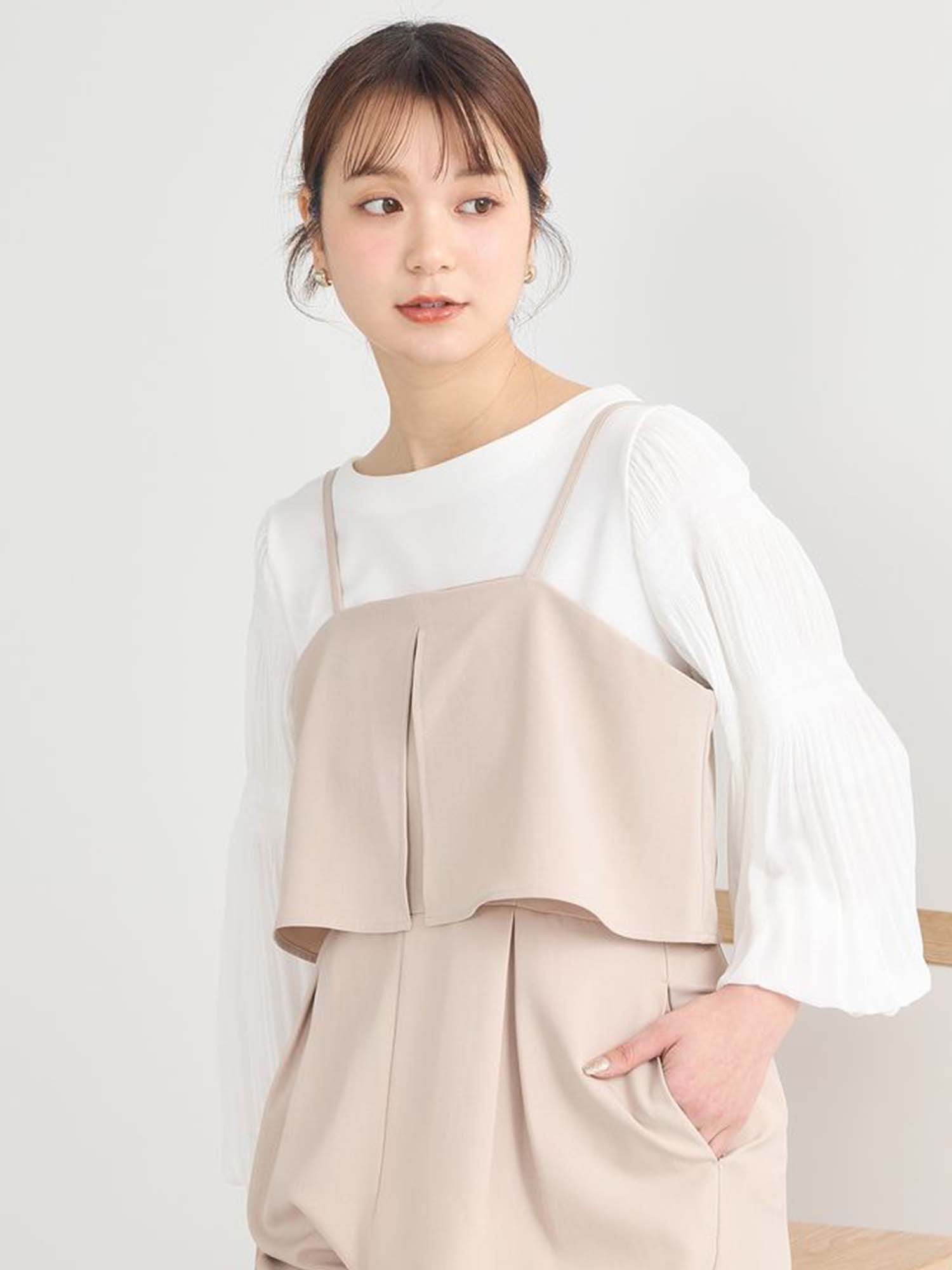 Moji Pleated Sleeve Blouse
