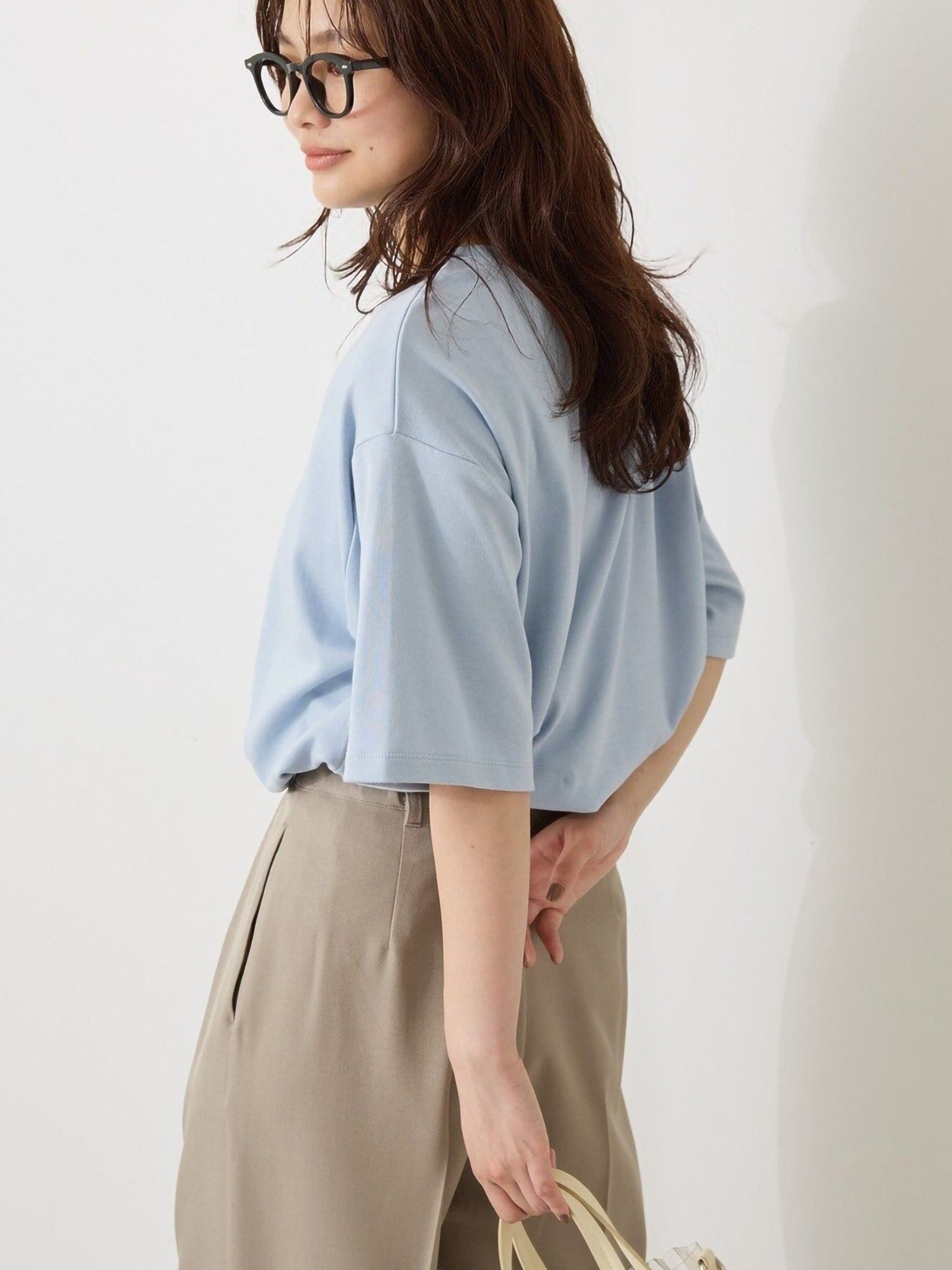 Ayami Loose-Fitting Crew Neck T-Shirt