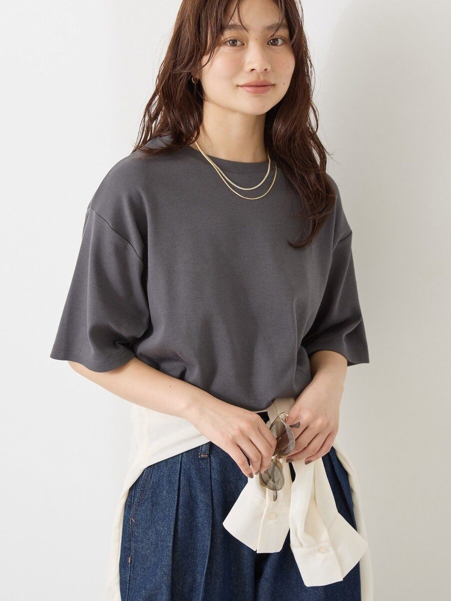 Ayami Loose-Fitting Crew Neck T-Shirt