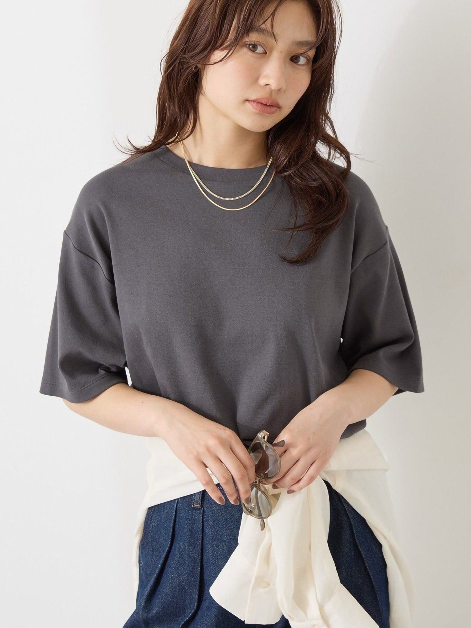 Ayami Loose-Fitting Crew Neck T-Shirt