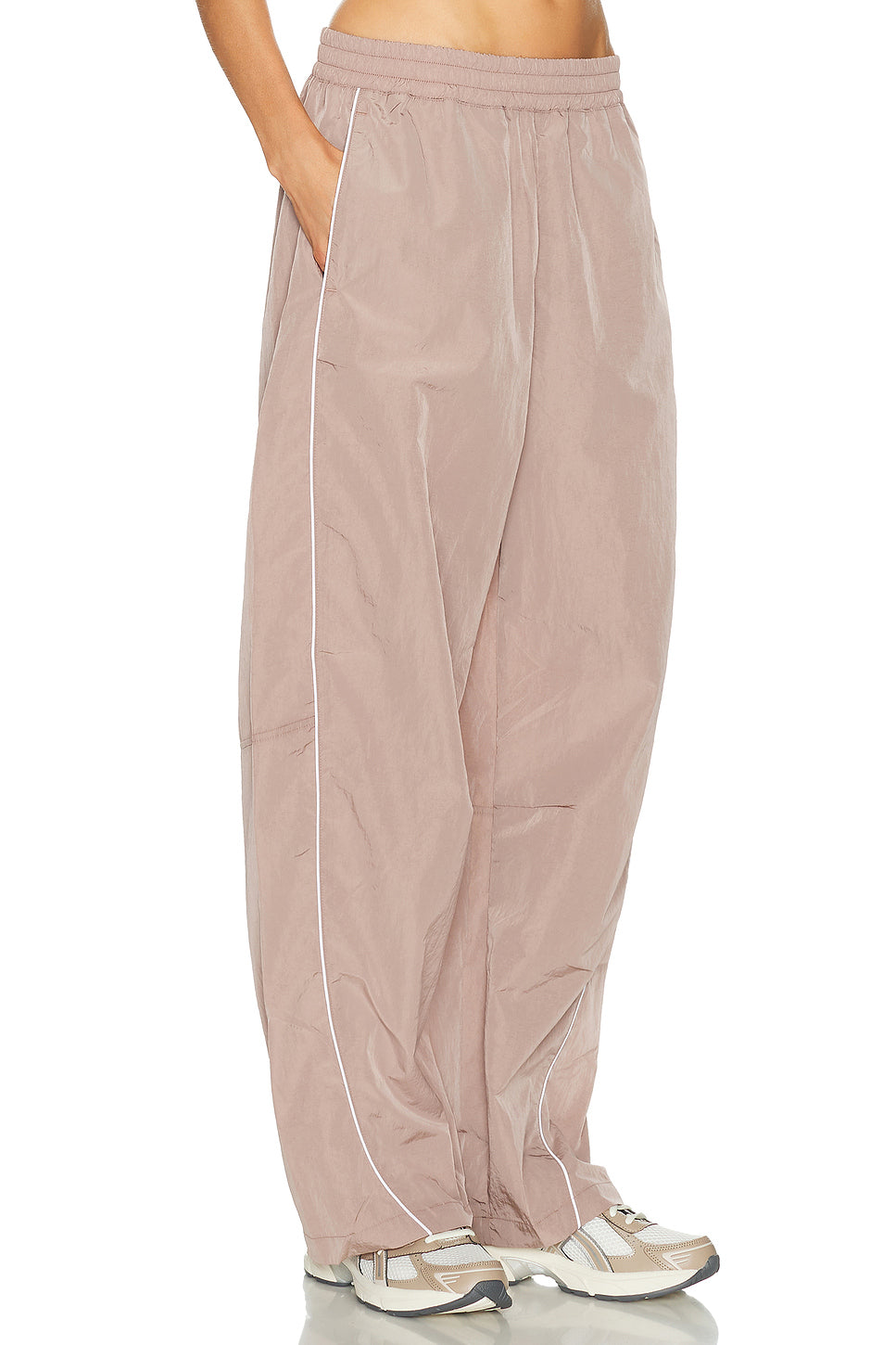 Limitless Barrel Leg Pant