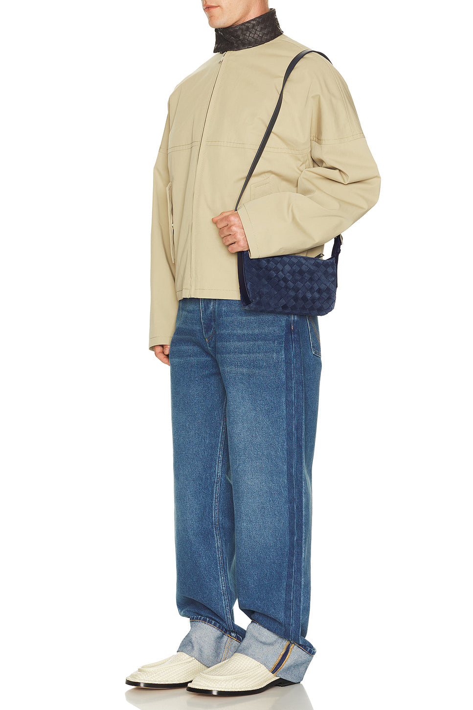 Intr.15 Light Suede Avenue Pouch