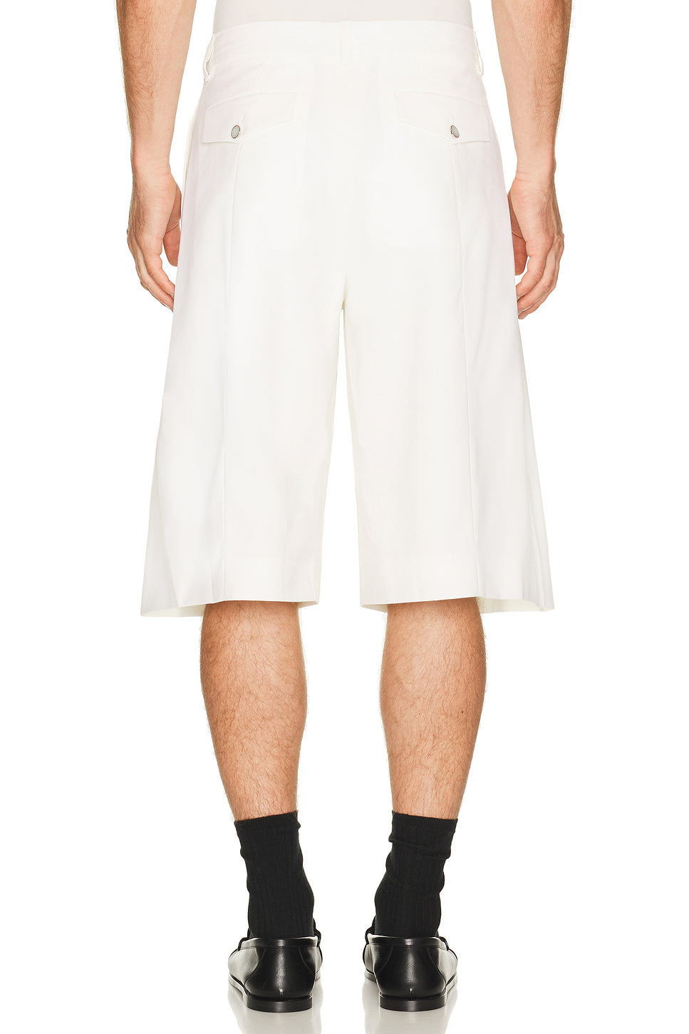Pleated Baggy Shorts