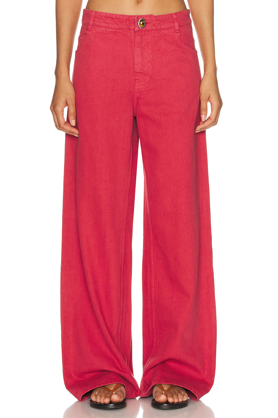 Relaxed Wide Leg