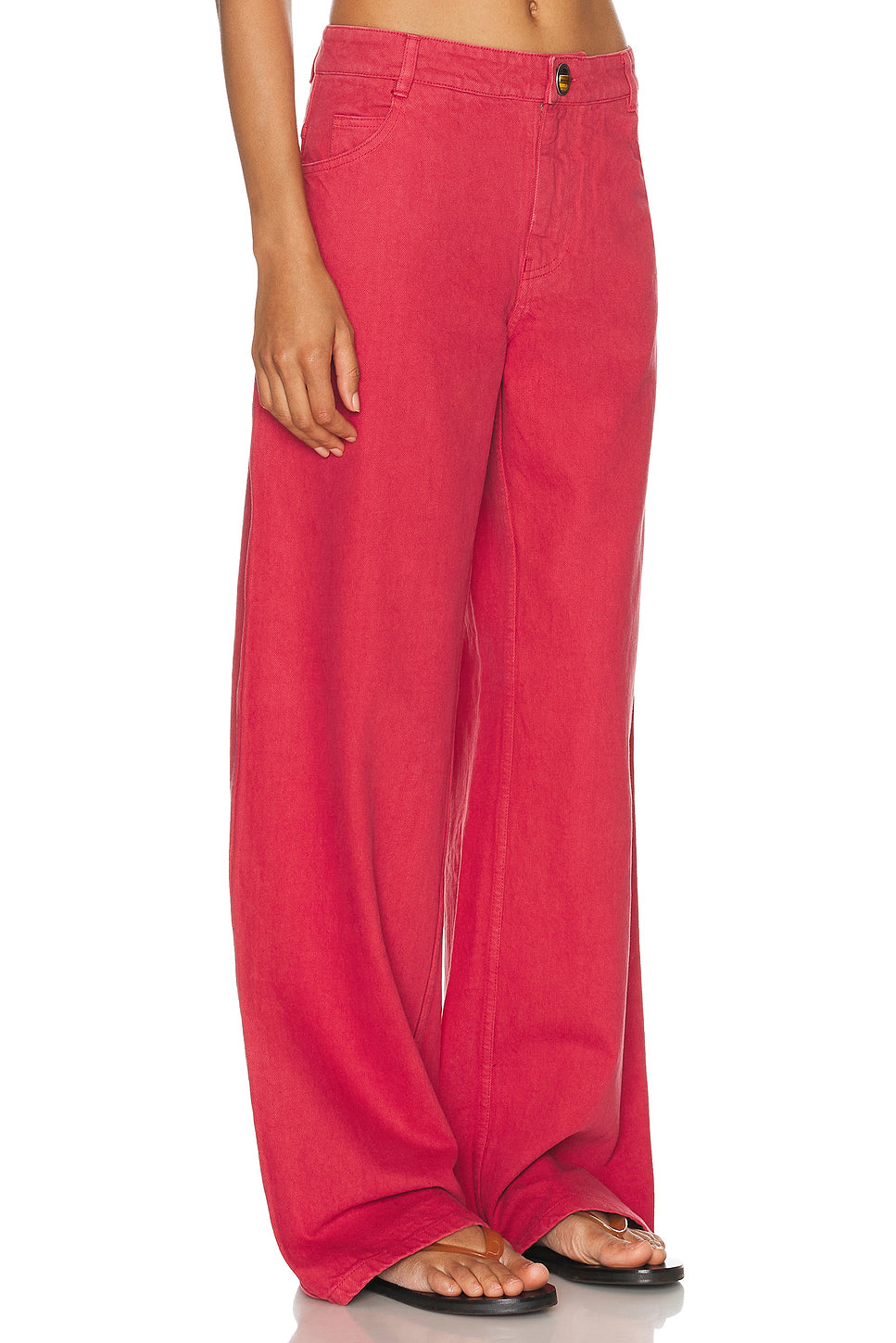 Relaxed Wide Leg