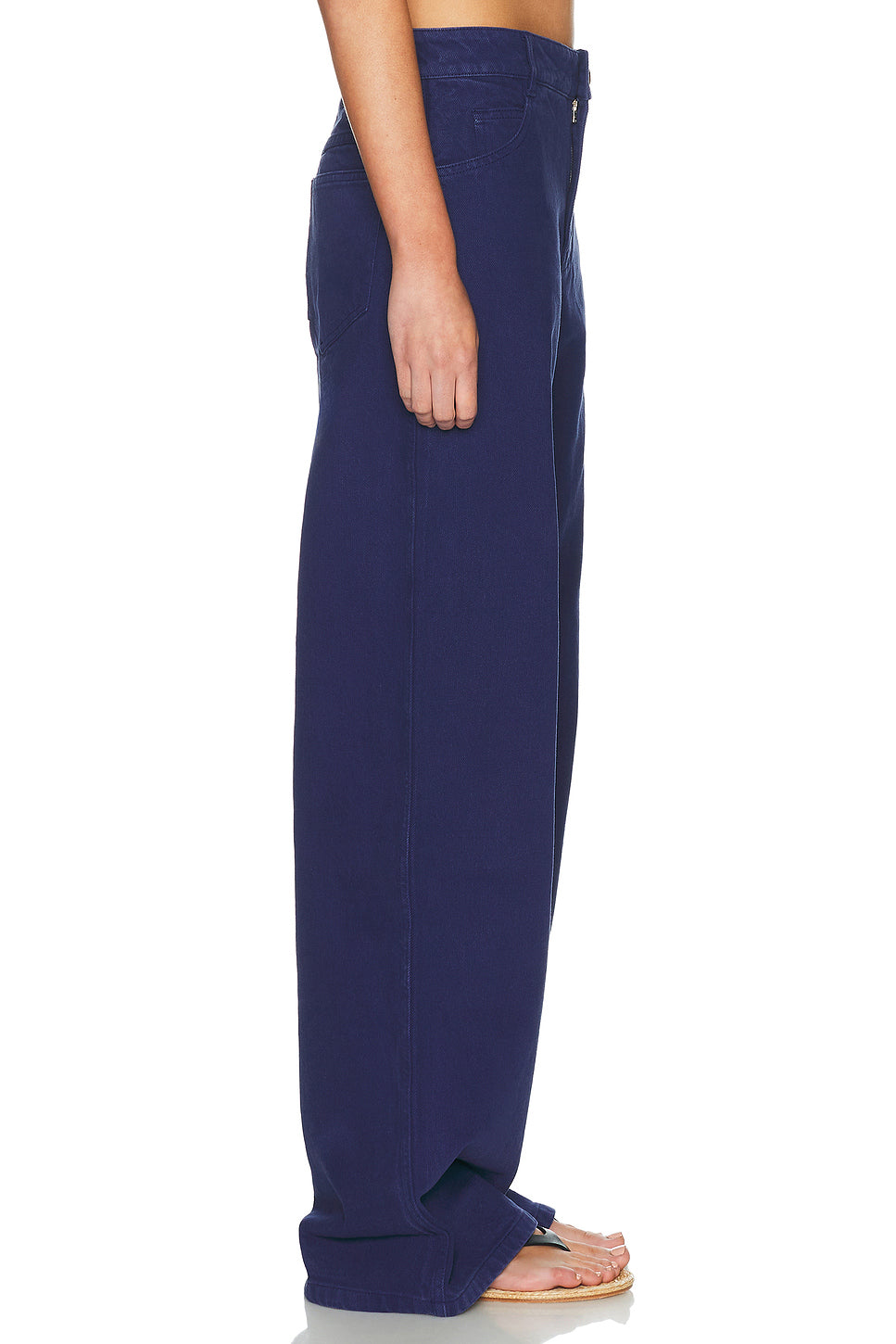 Relaxed Wide Leg