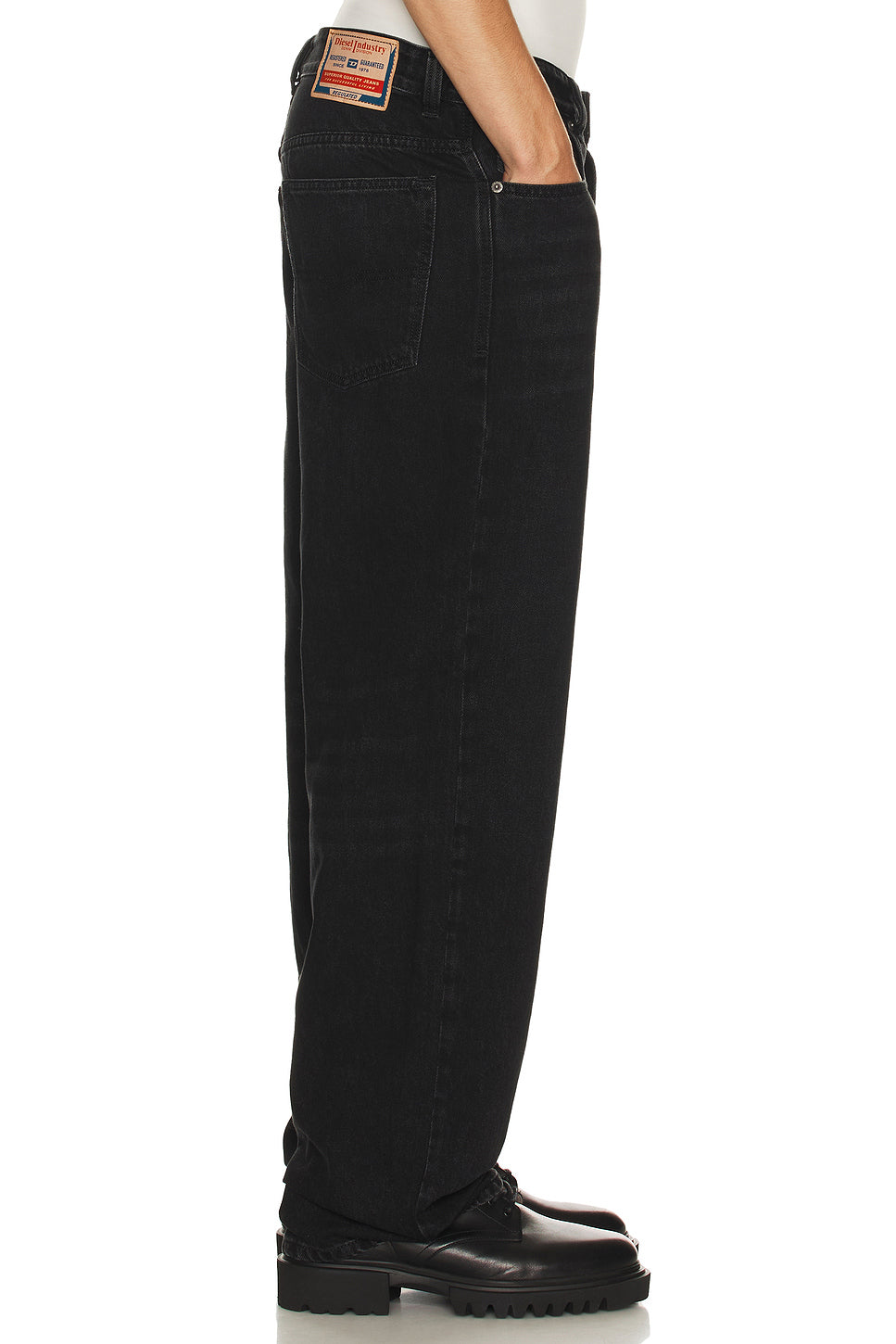 Relaxed Fit 2001 D-Macro Jean