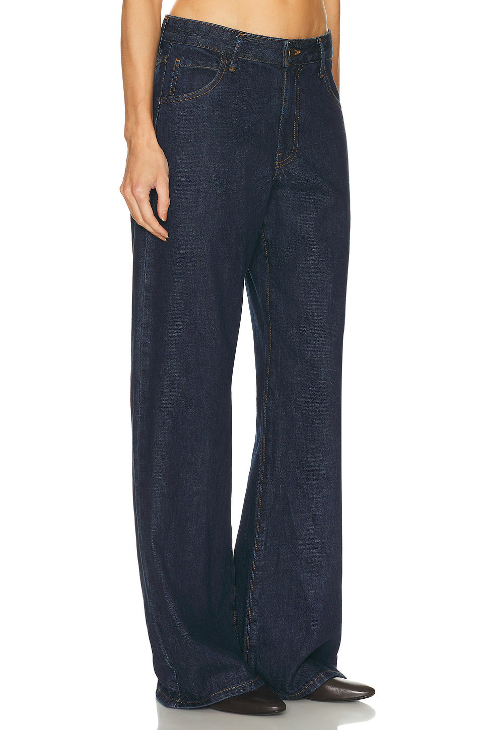 Relaxed Straight Leg