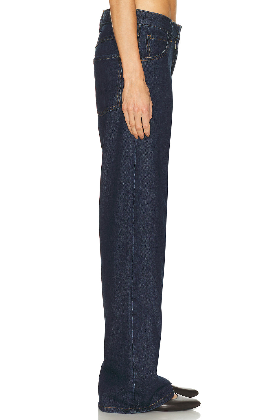 Relaxed Straight Leg