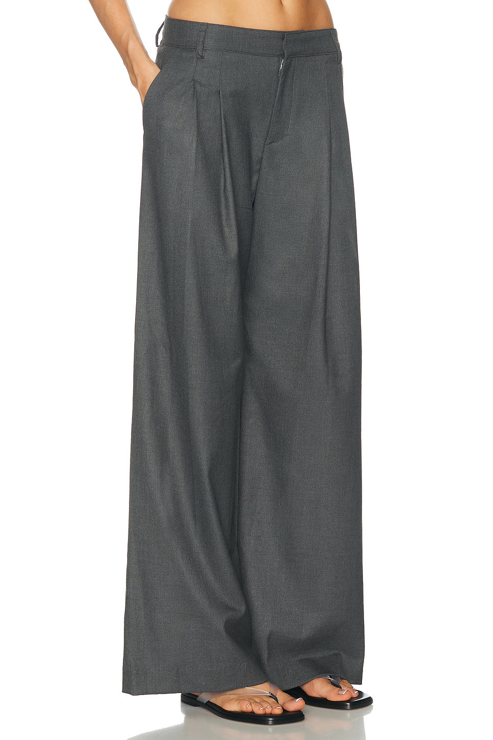 Low Rise Pleated Trouser