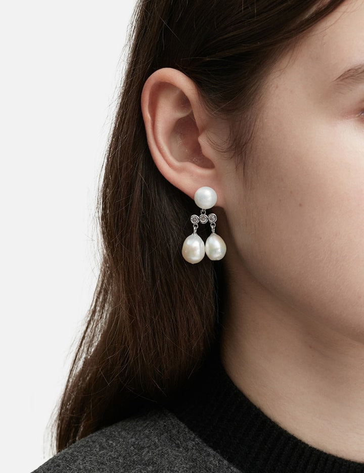 Amelia Pearl Earrings