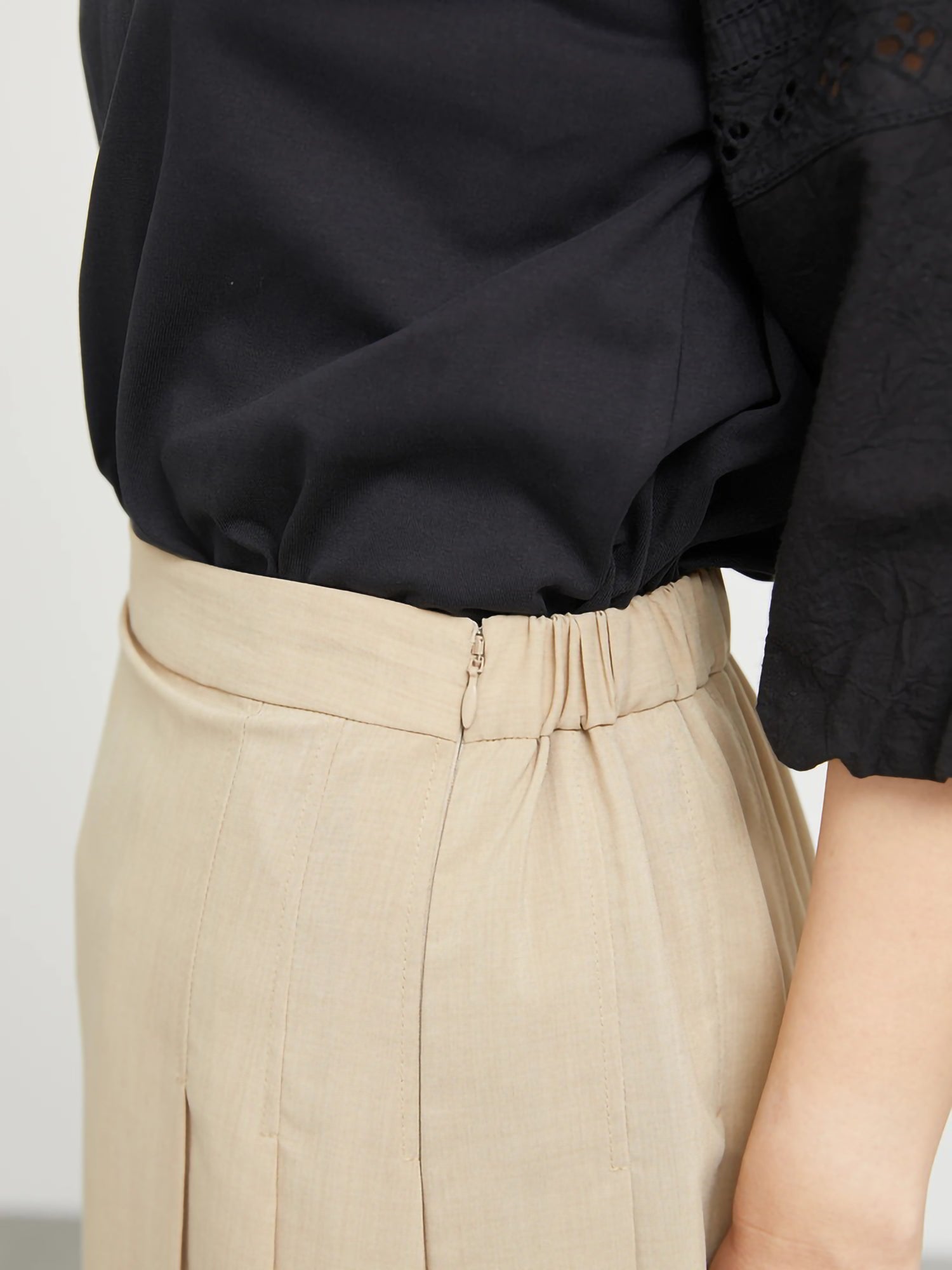 Enmitsu Asymmetrical Skirt