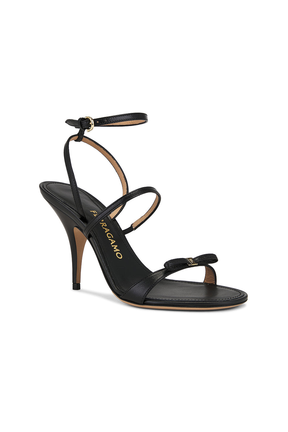 Ariel Sandal