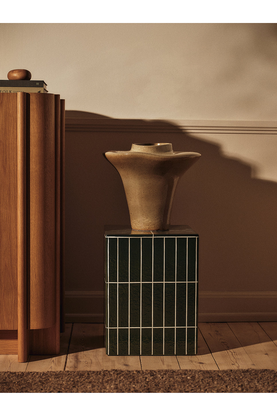 Evio Vase