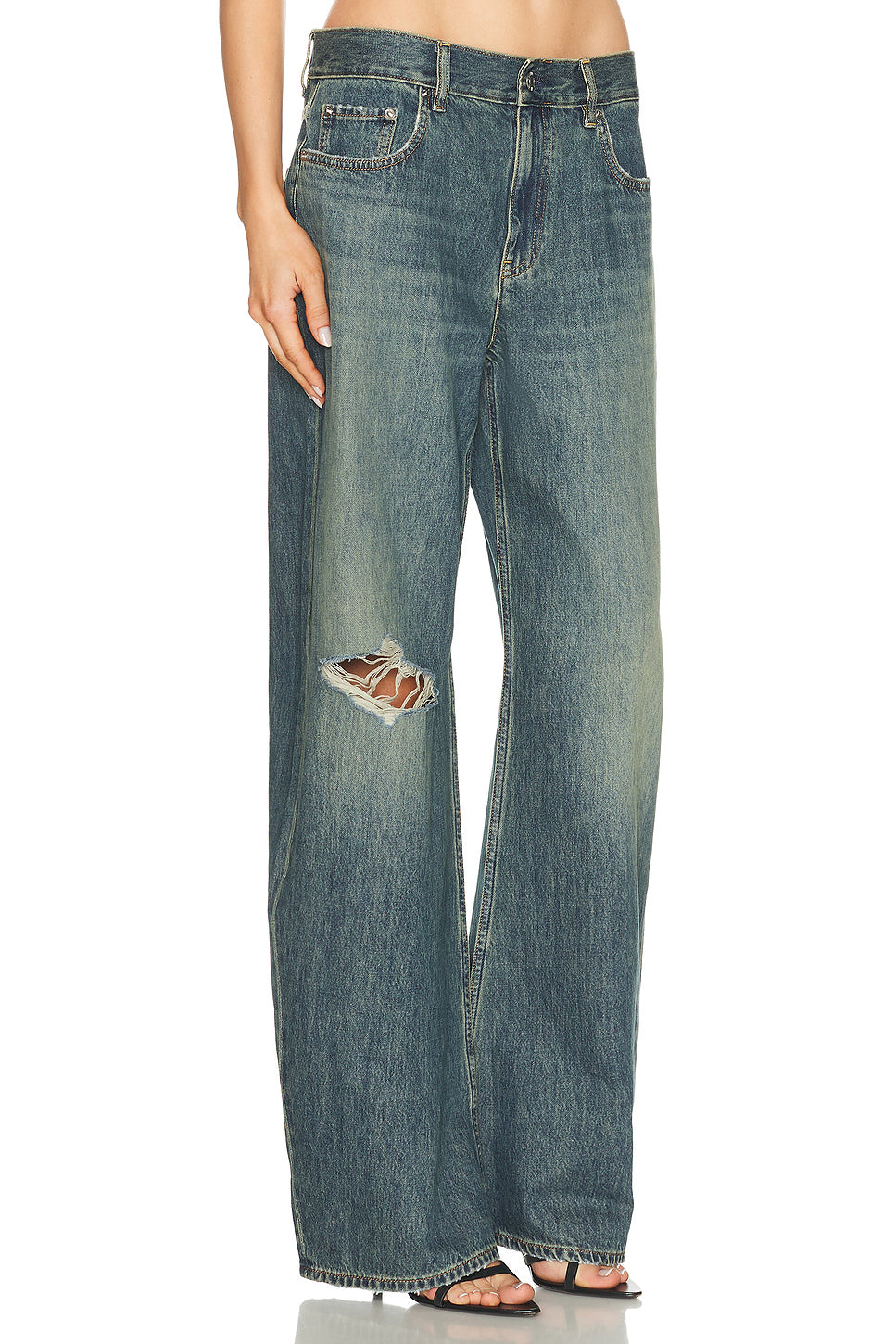 Relaxed Destroyed Bootcut Leg