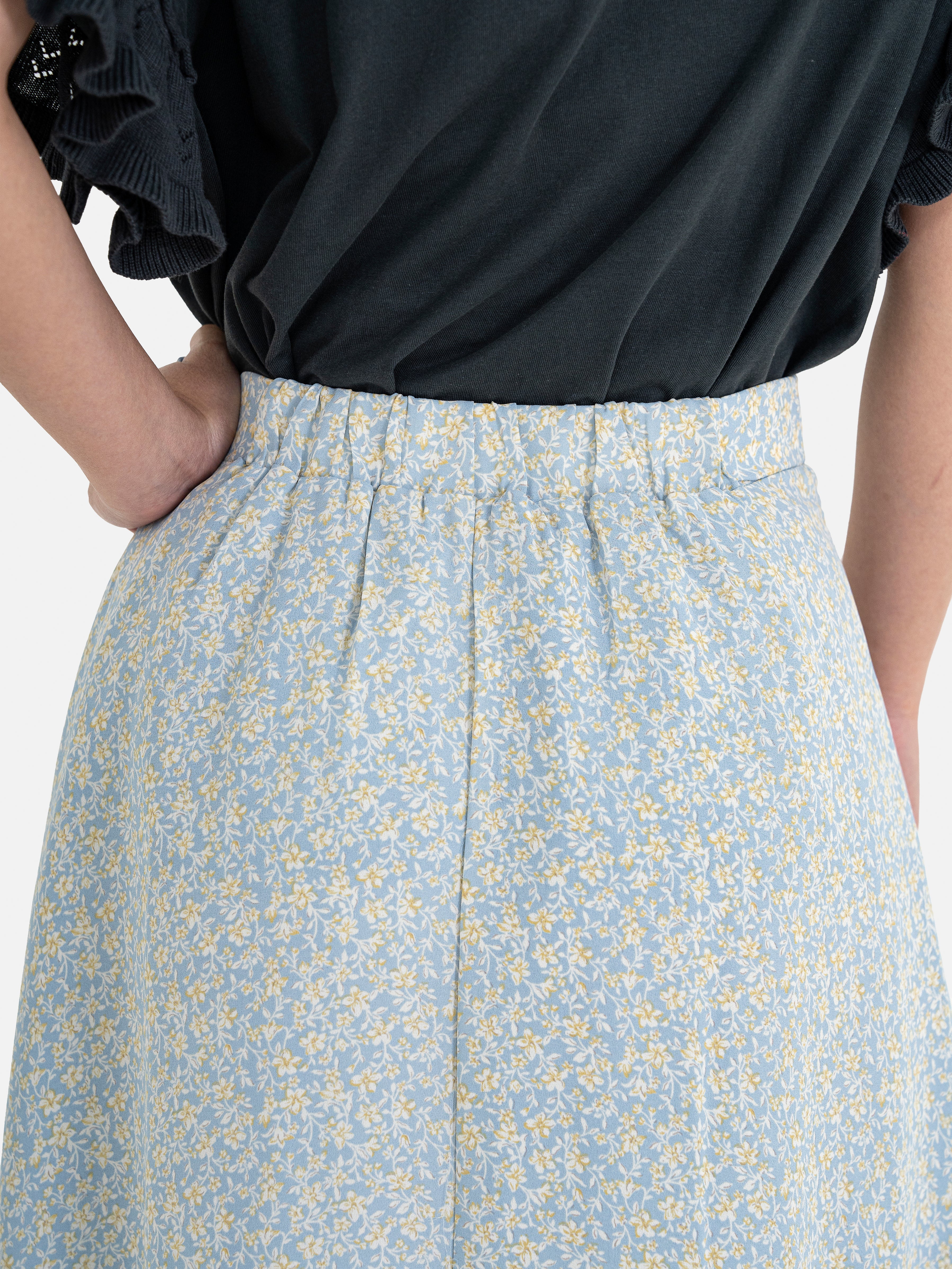 Hanano Flower Print Flared Skirt