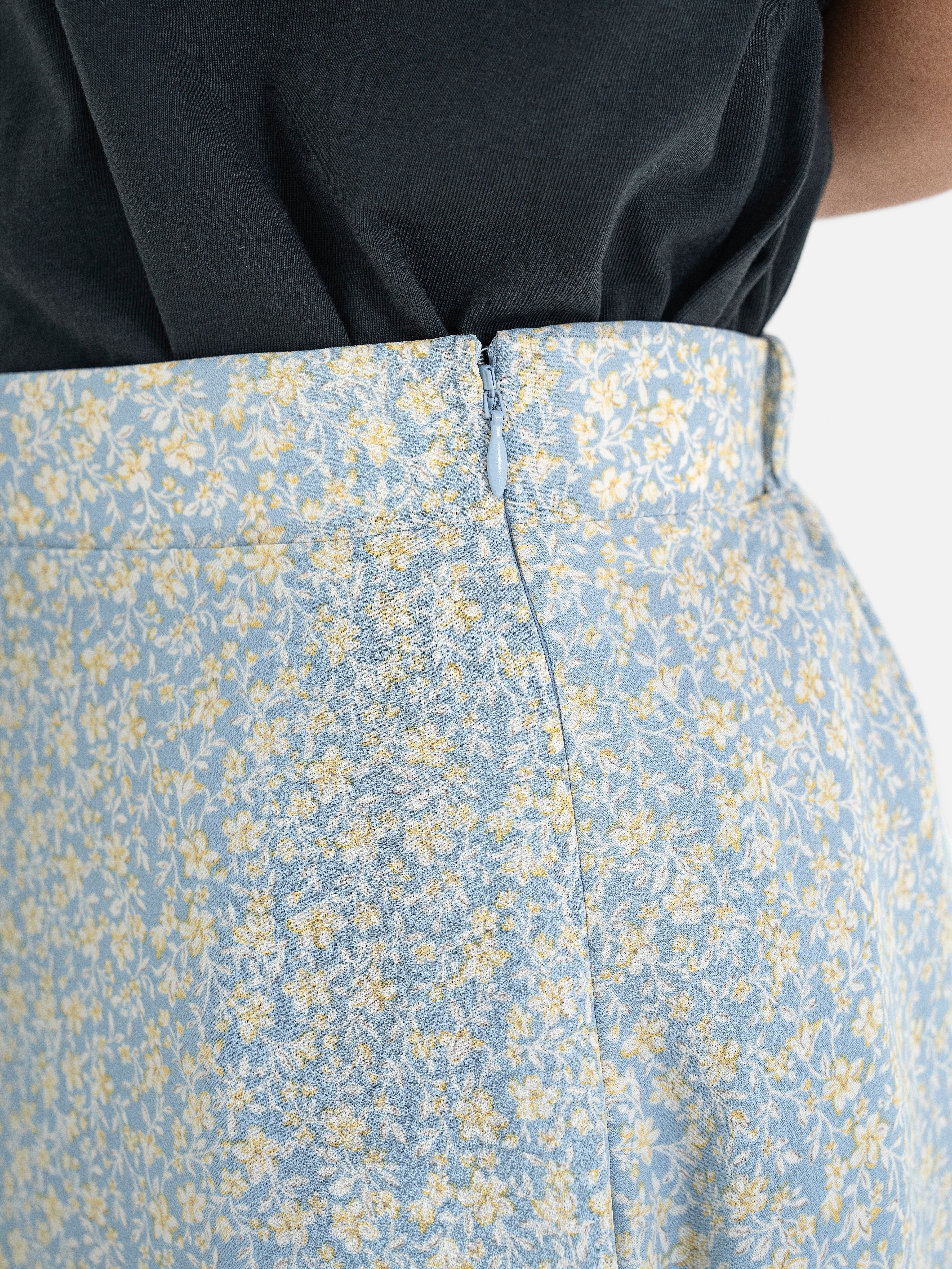Hanano Flower Print Flared Skirt