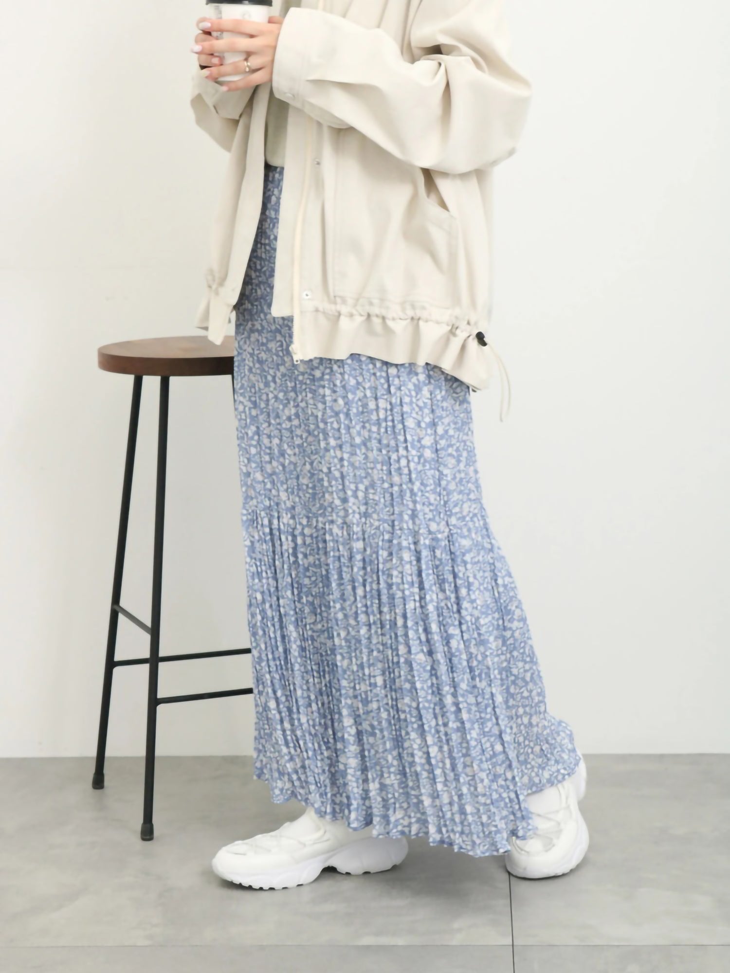 Hatsune Floral Pleated Skirt