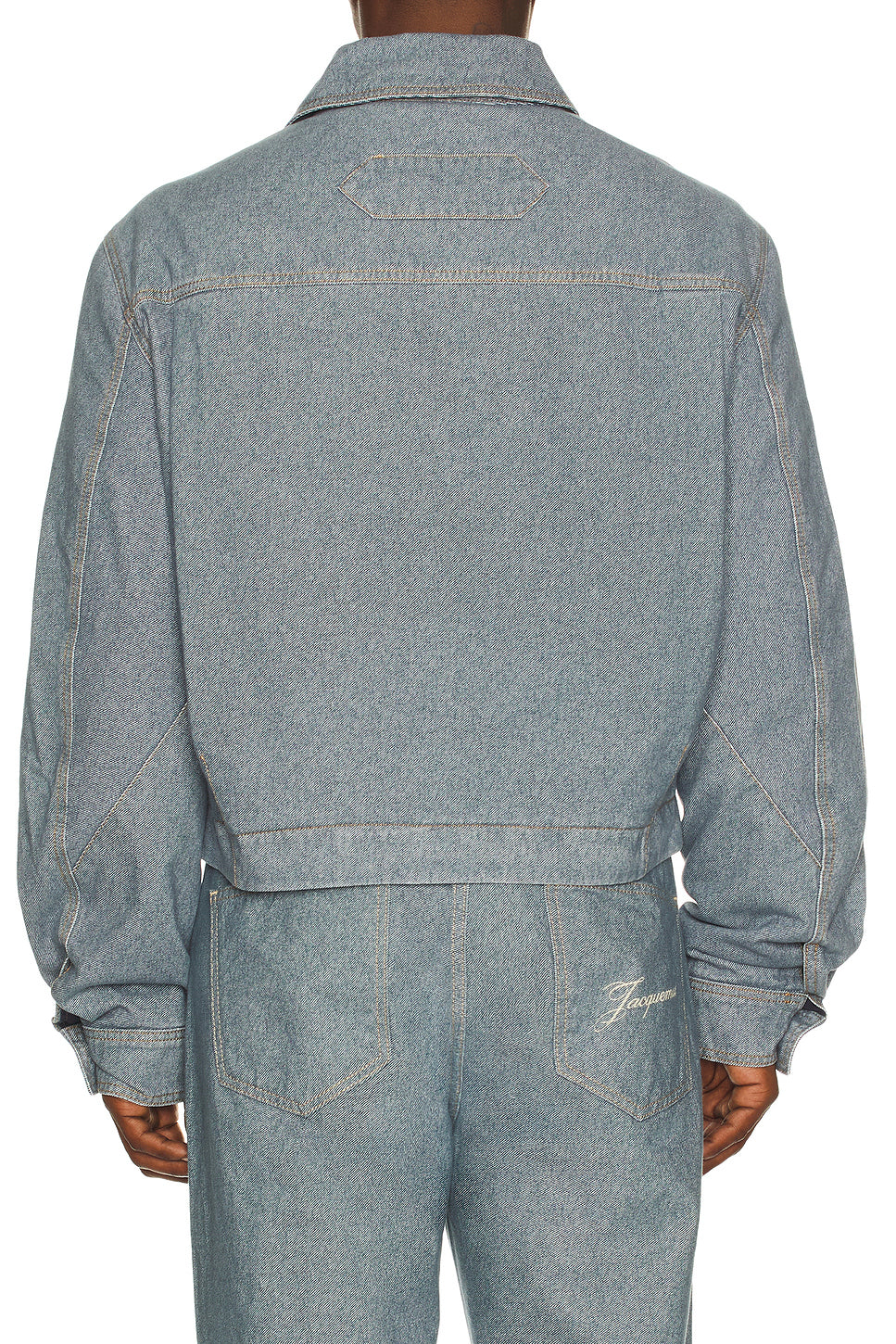 Le Veste De-nimes Canevas